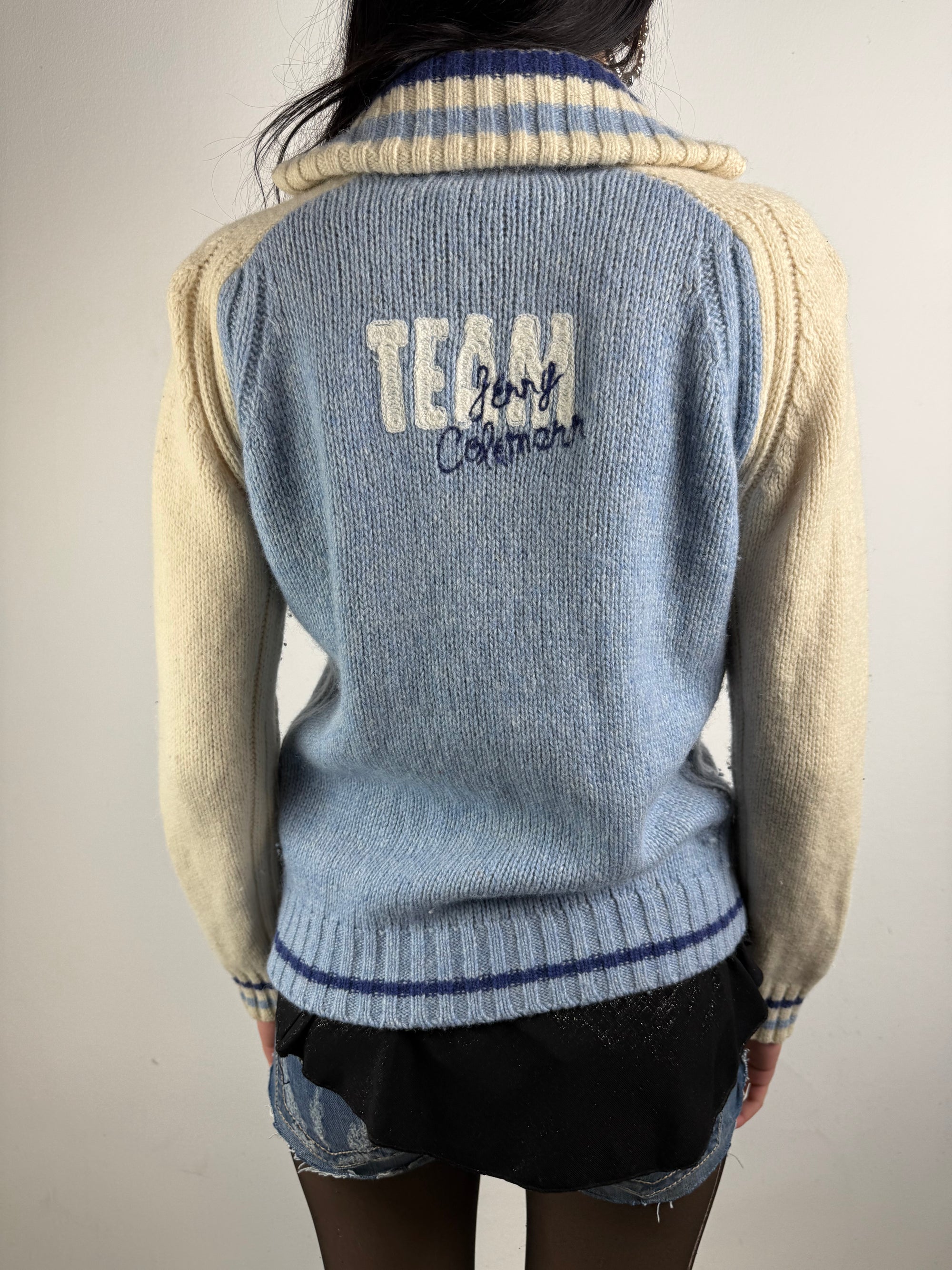 Vintage Guru Blue and Cream Knit Zip Up M