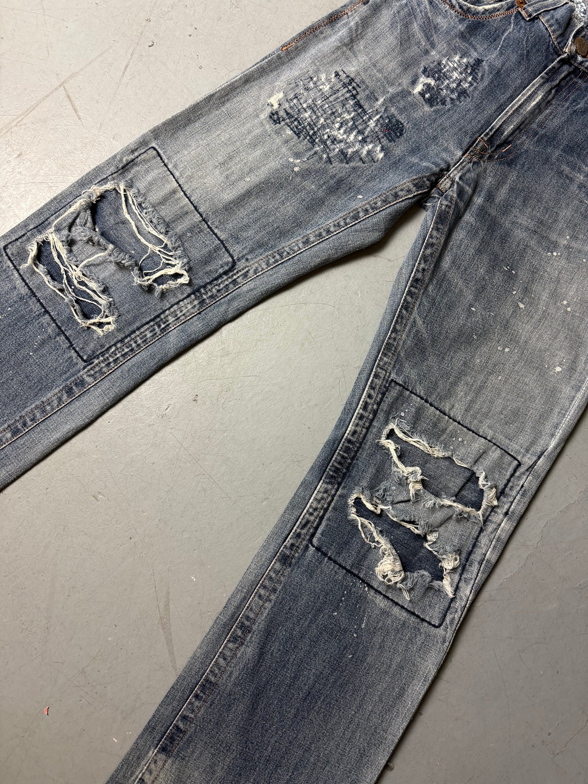 Detailliertes Produktbild von Vintage Big Train Ripped Bootcut Denim M von vorne