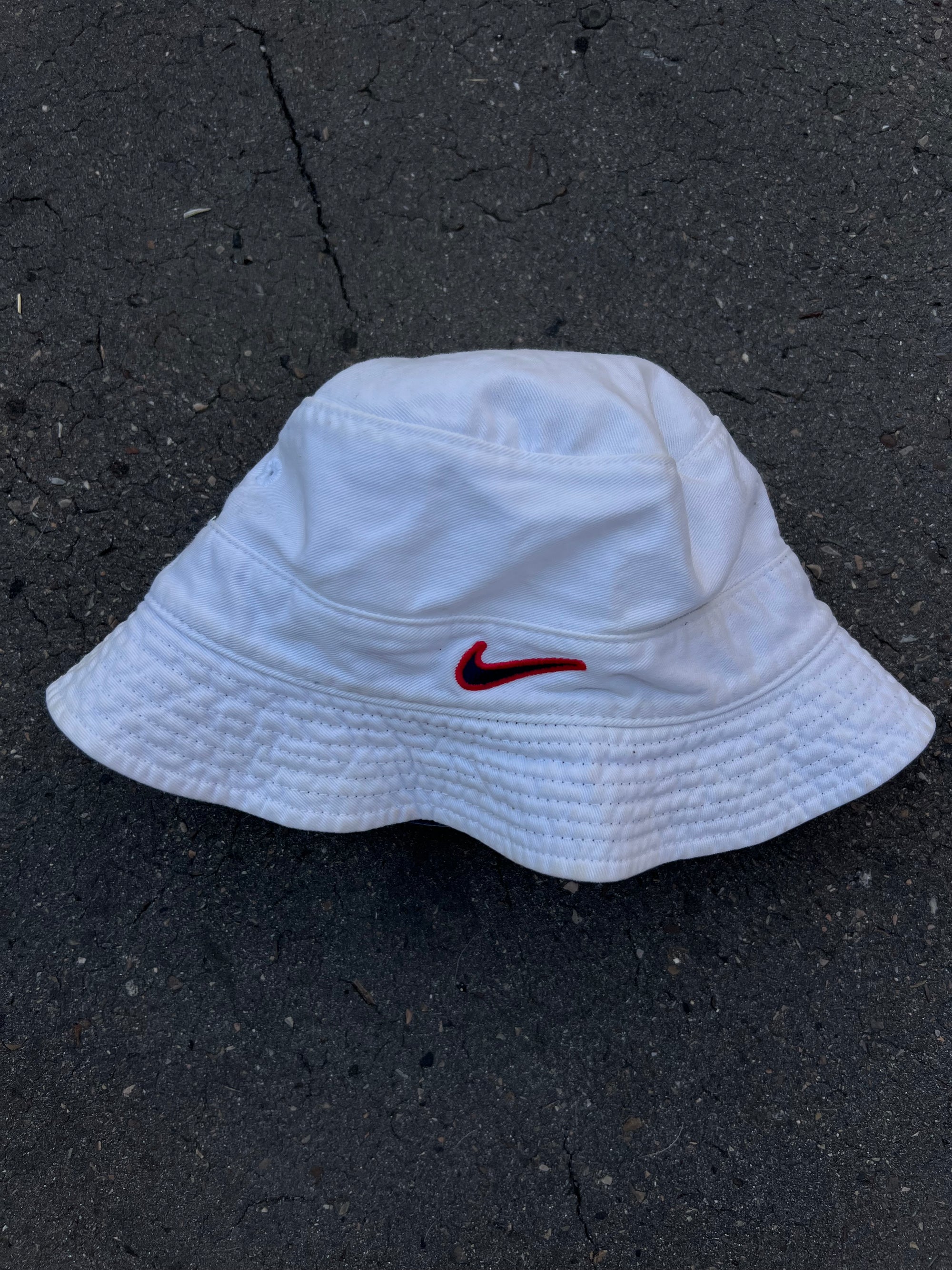 Vintage Nike White Bucket Hat