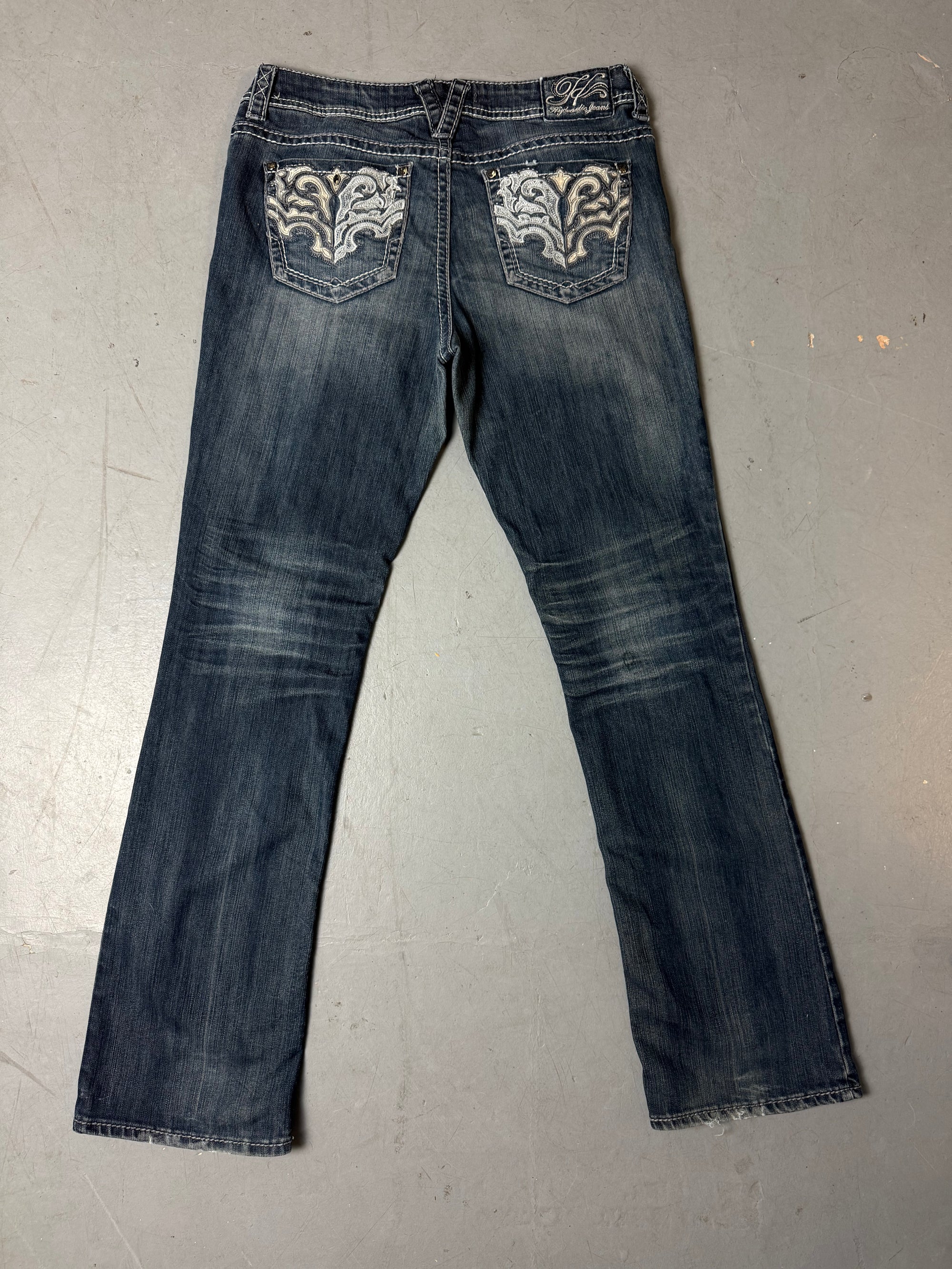 Produktbild von einer Vintage Hydraulic Bootcut Denim with Tribal Backprint von hinten