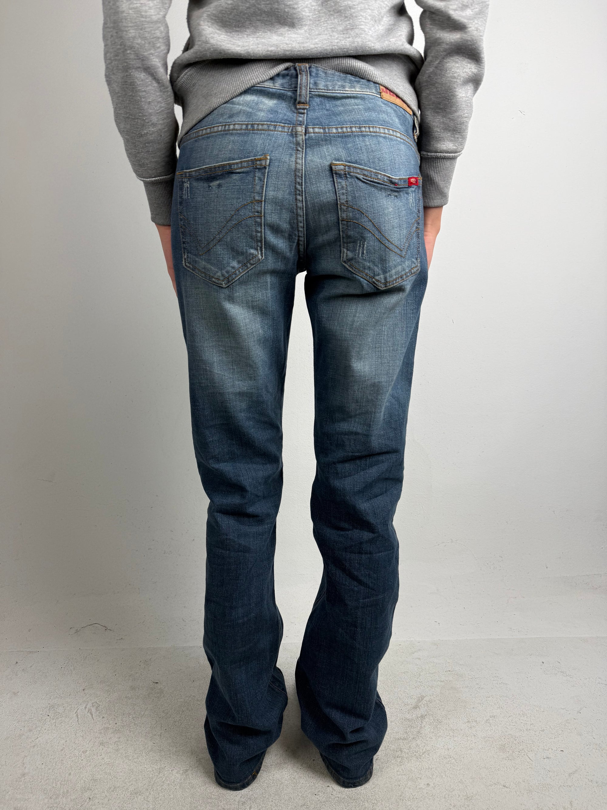 Tragebild von einer Vintage Only Flared Jeans with Flowers von hinten