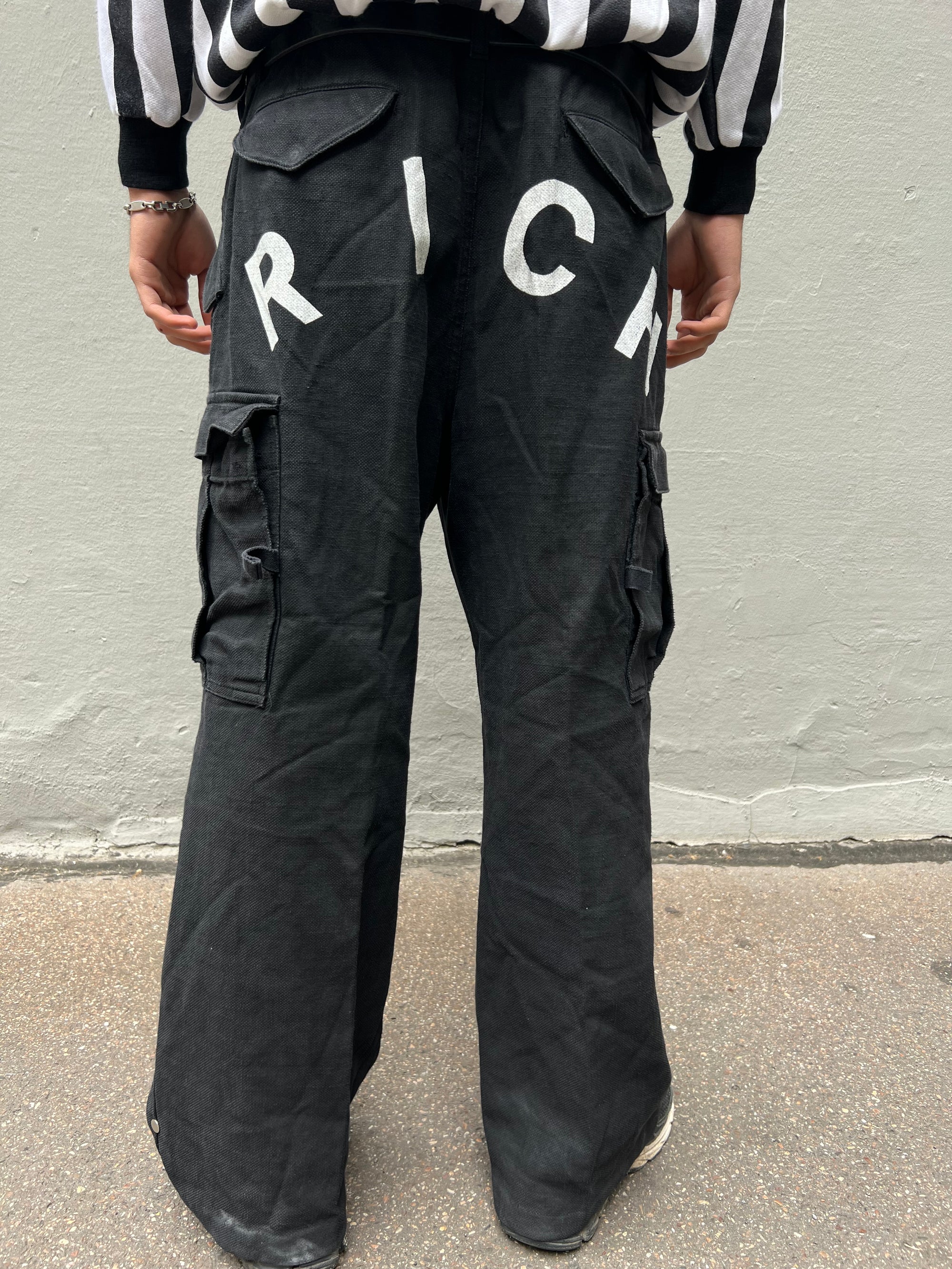 Vintage Black Baggy Richmond Cargo Pants M/L