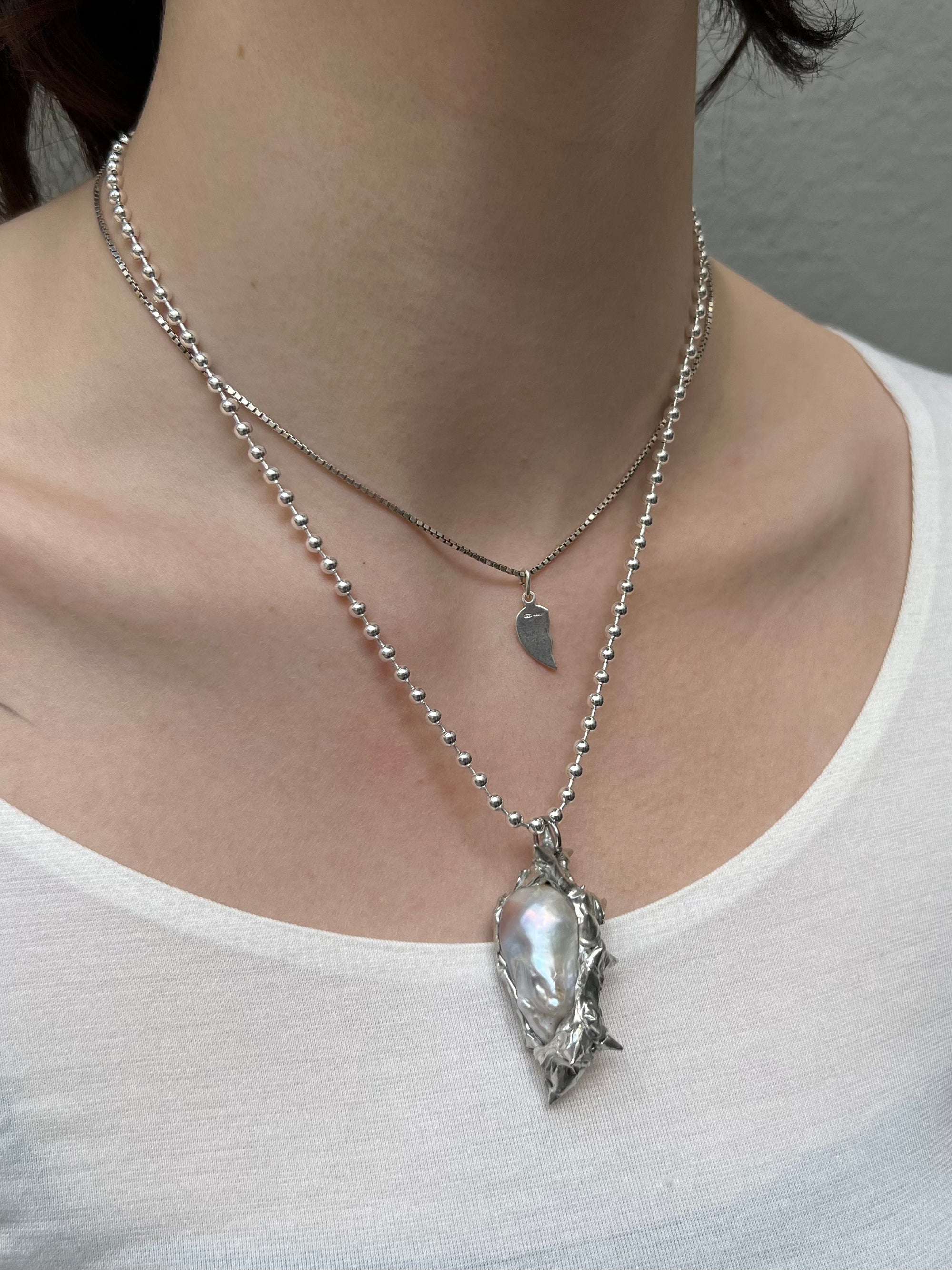 Xullery Dragon Egg Chain Necklace