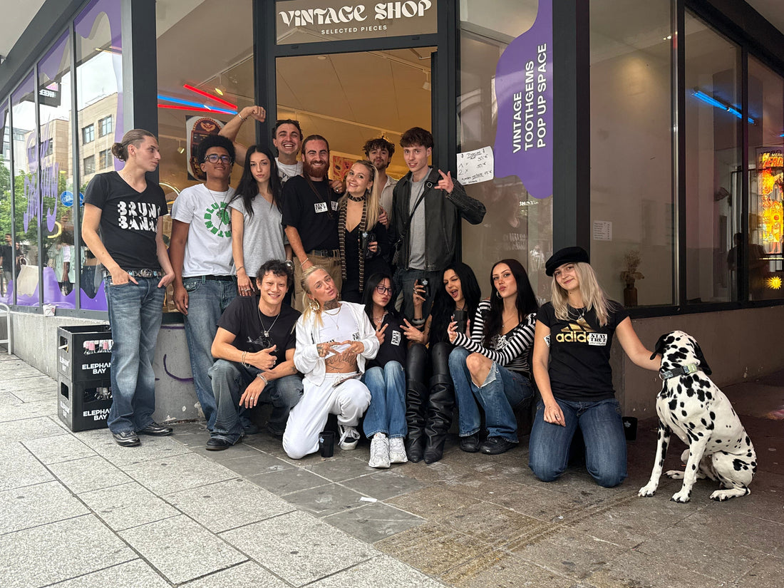 Vintage Shop 2000s Y2K Vintage Clothing Streetwear Stuttgart Second Hand Shop Breite Straße 4