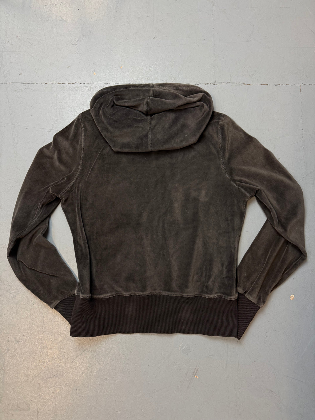 Vintage Adidas Brown Velour Hooded Track Jacket für Damen. Y2K Second Hand 2000s Fashion