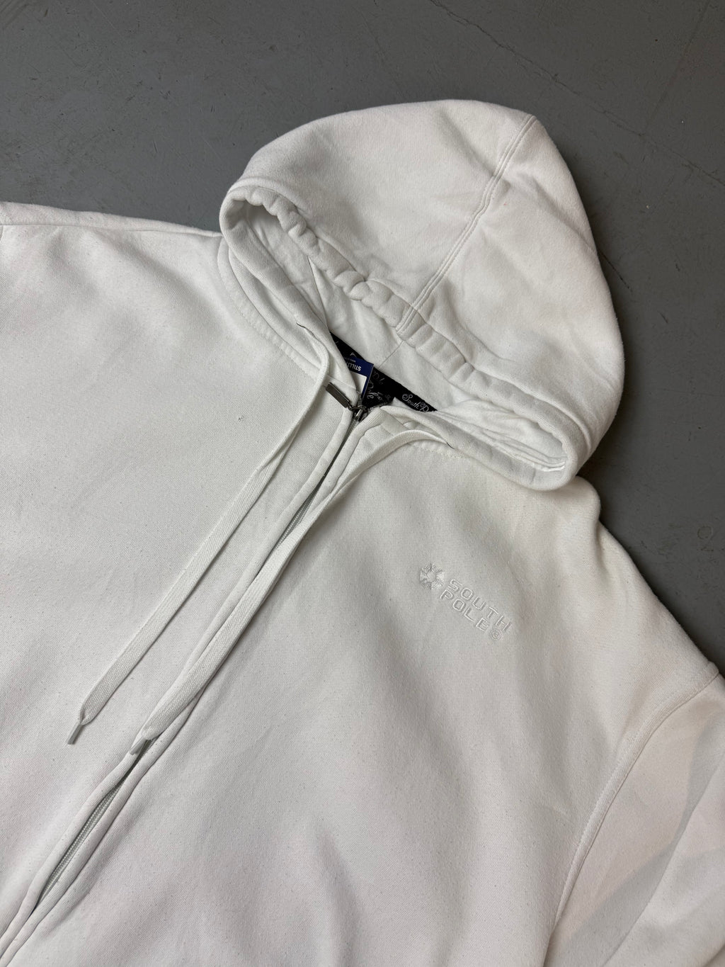 Detailbild von Vintage South Pole White Zip Up Hoodie XL von vorne