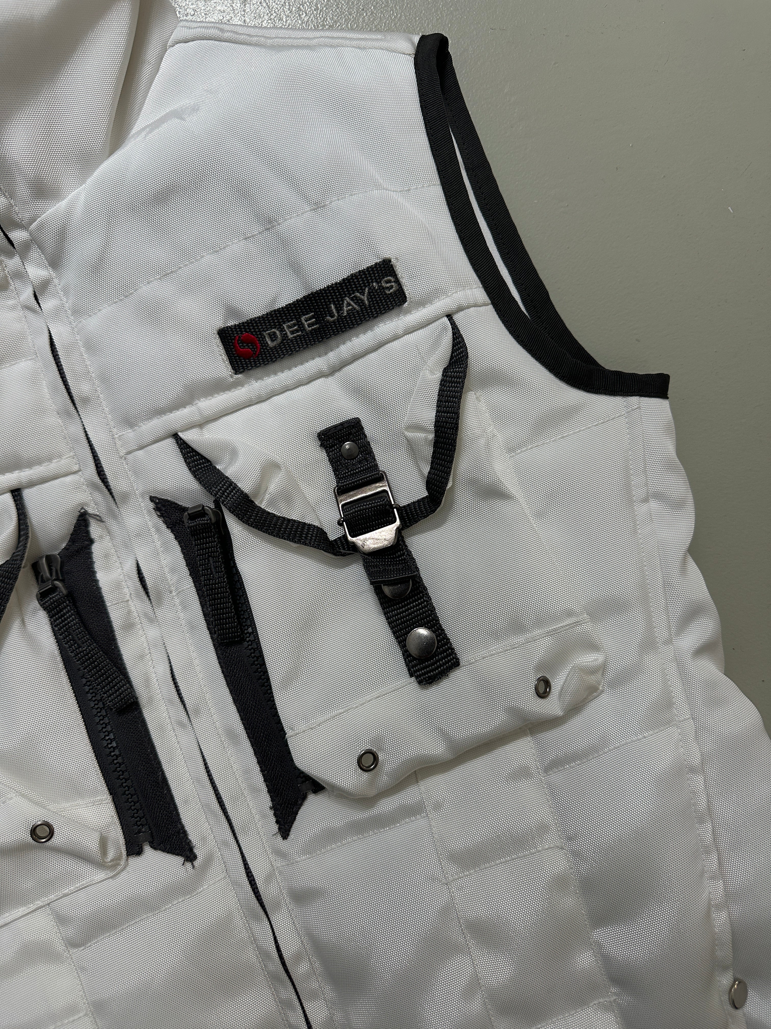 Vintage White Utility Puffer Vest für Herren. Y2K Second Hand 2000s Fashion