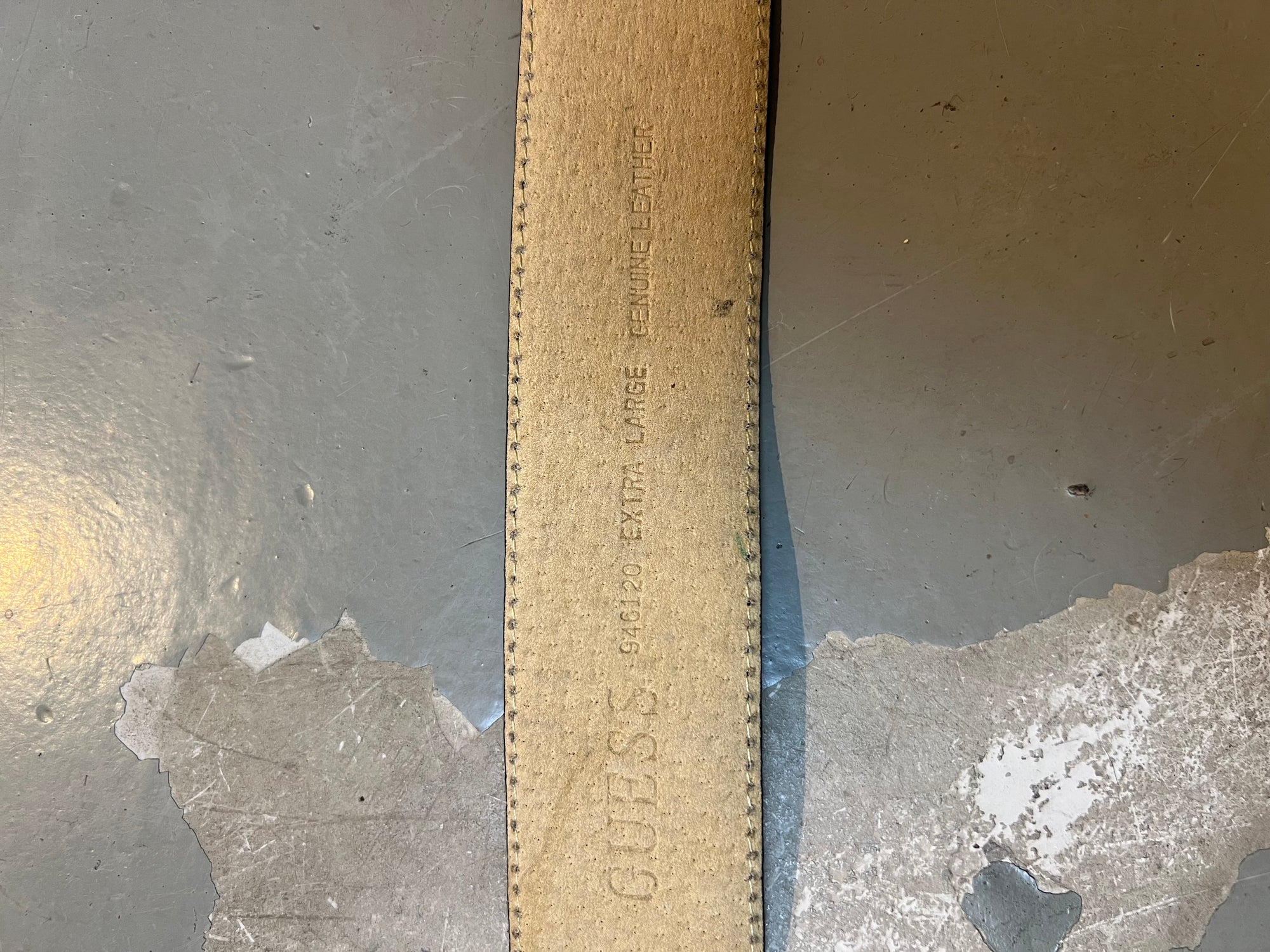 Vintage Guess Leo Belt