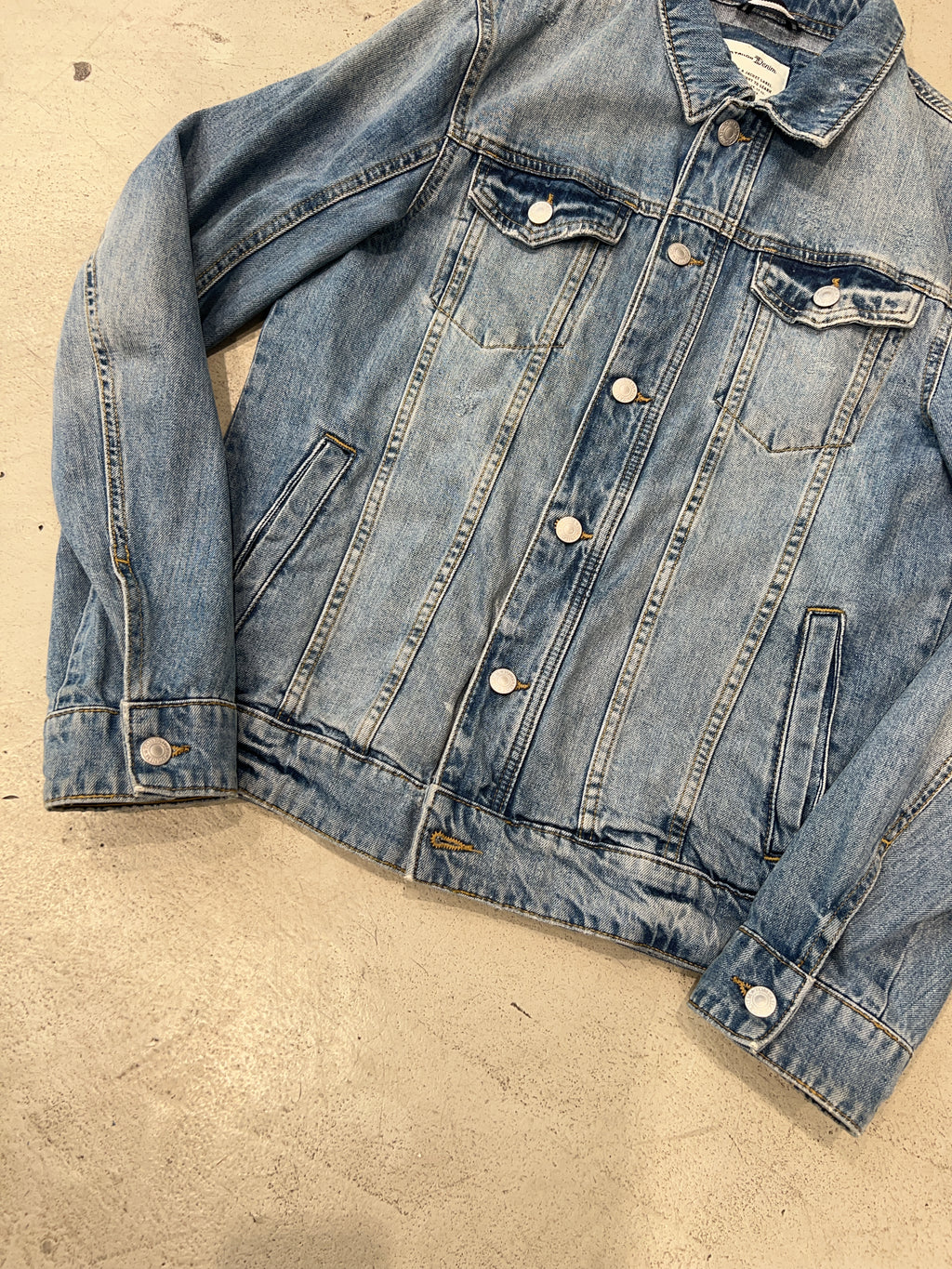 Vintage Tom Tailor Denim Jeansjacke für Herren. Y2K Second Hand 2000s Fashion.