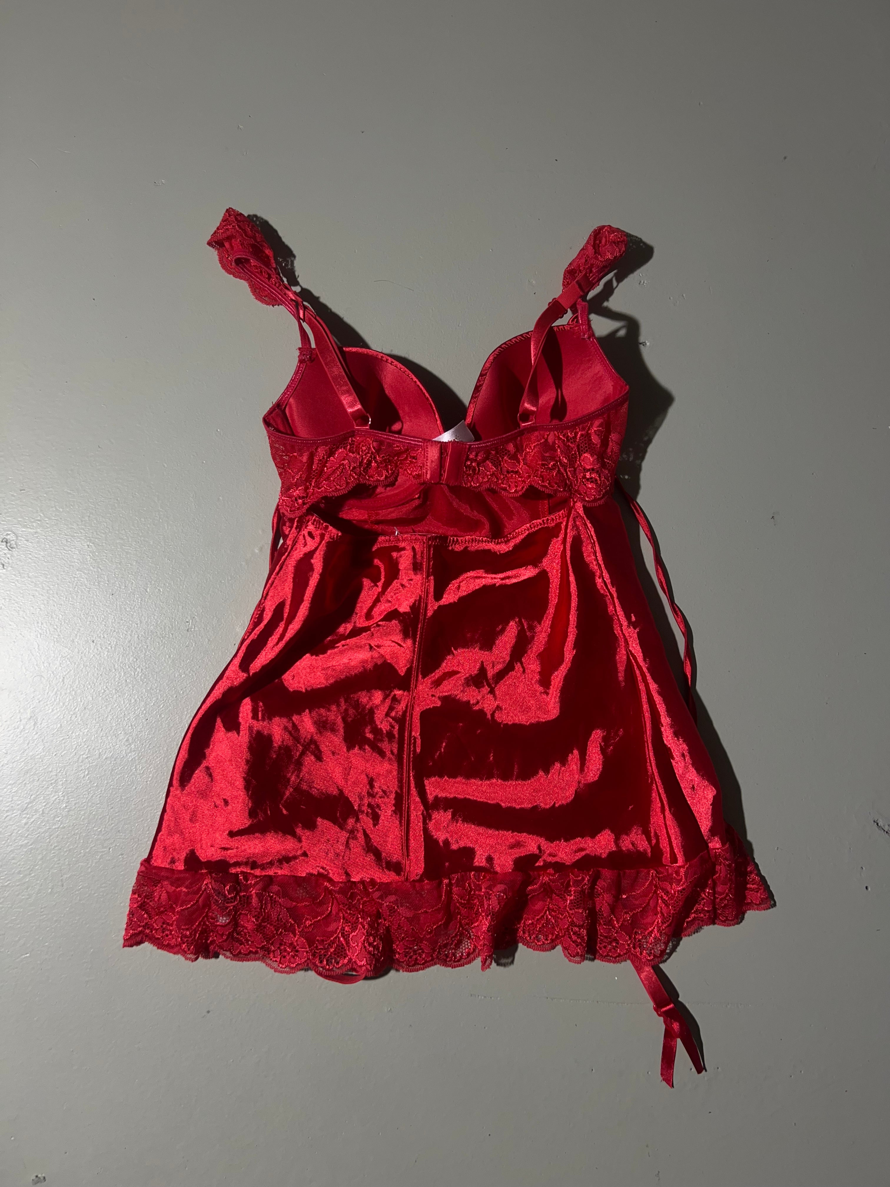 Vintage Red Lace Top S