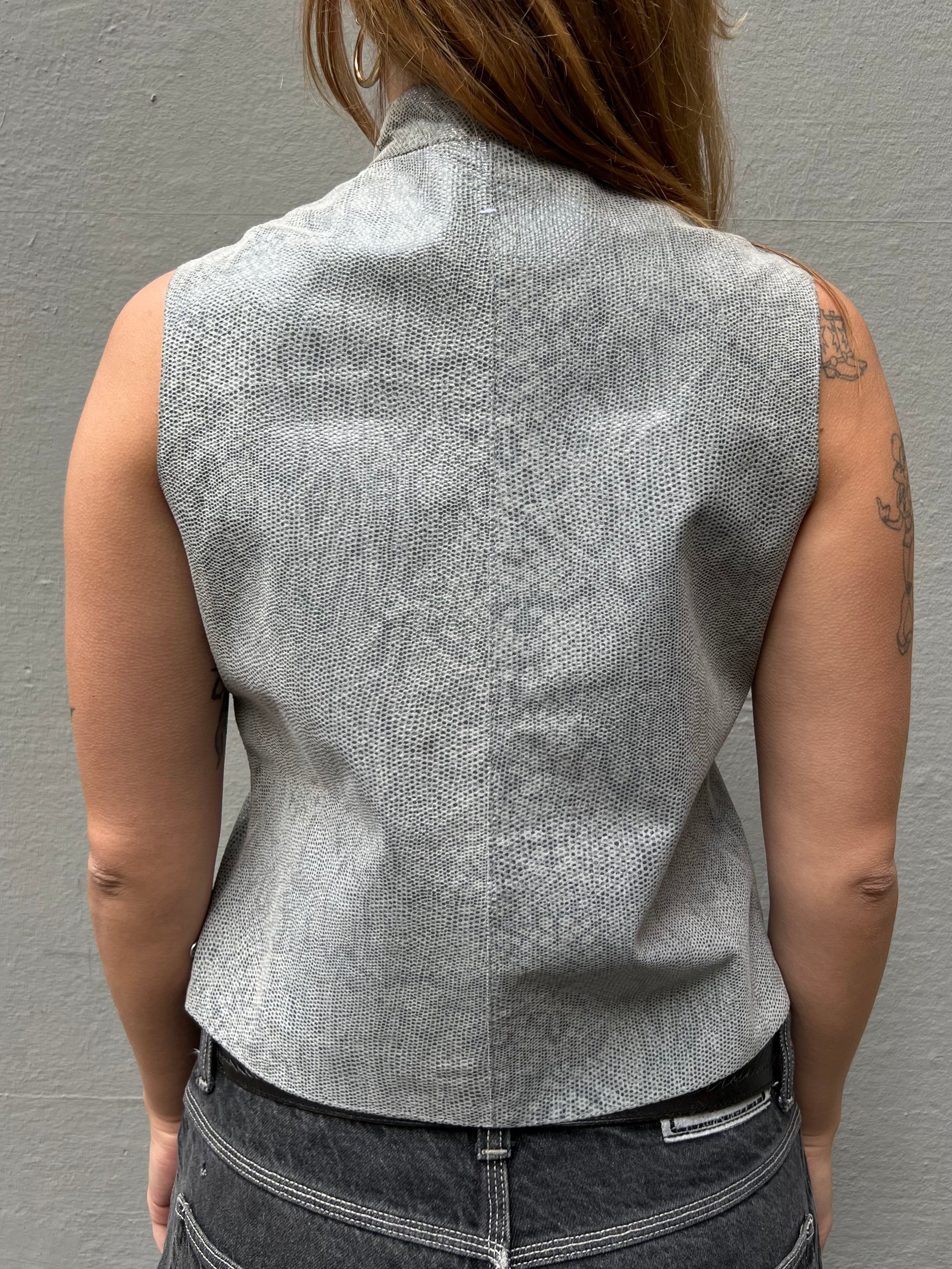 Trage Bild der Vintage Full Zip Vest M/L von hinten