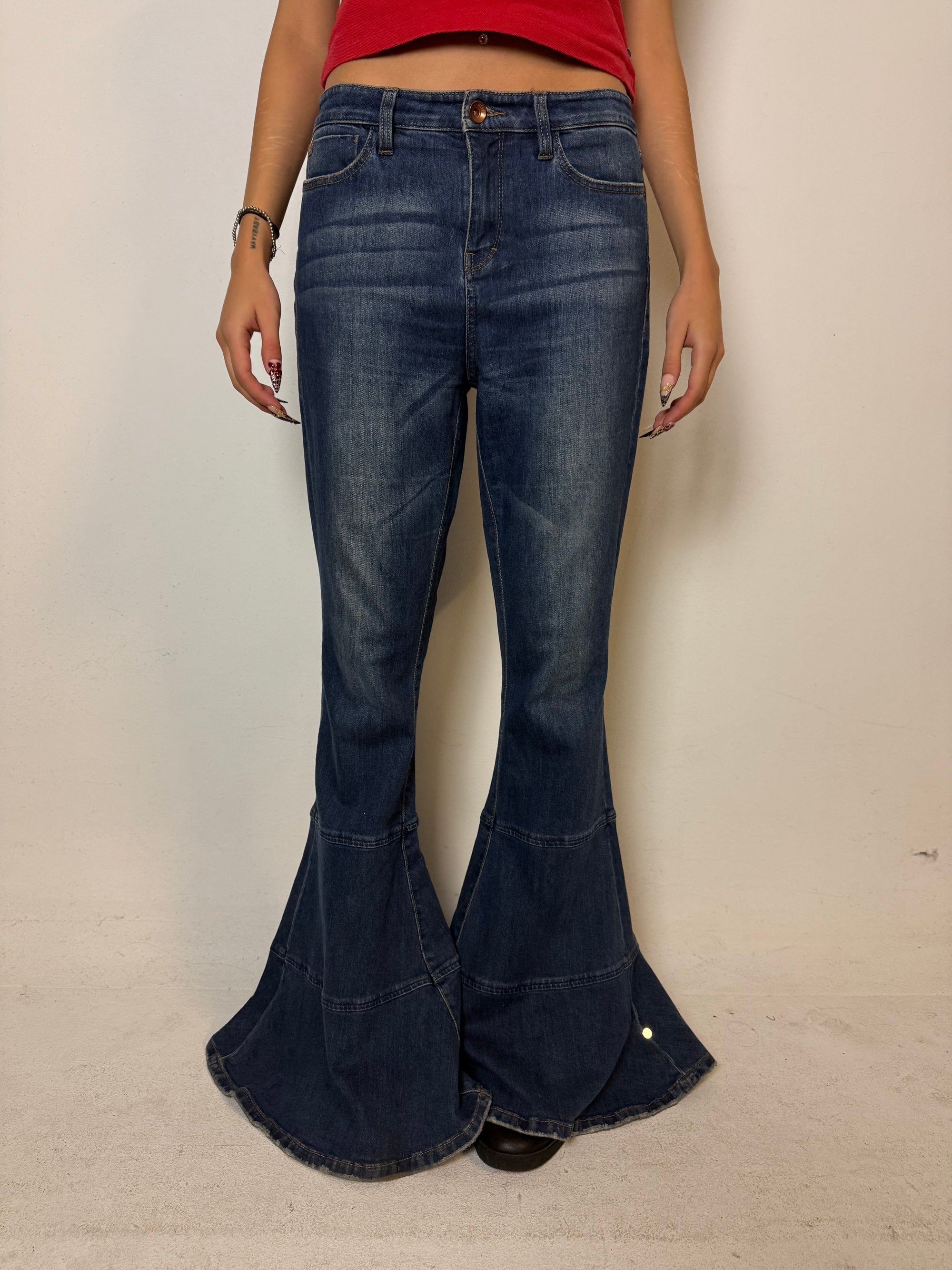 High waist dunkelblaue miss sixty Jeans mit sehr breitem schlag 