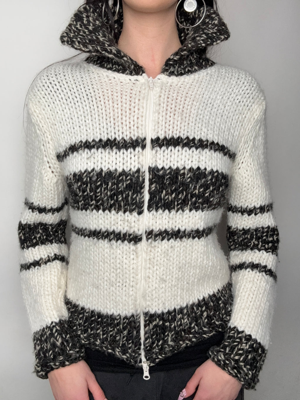 Vintage Denny Rose Striped Wool Zipper für Damen. Y2K Second Hand 2000s Fashion