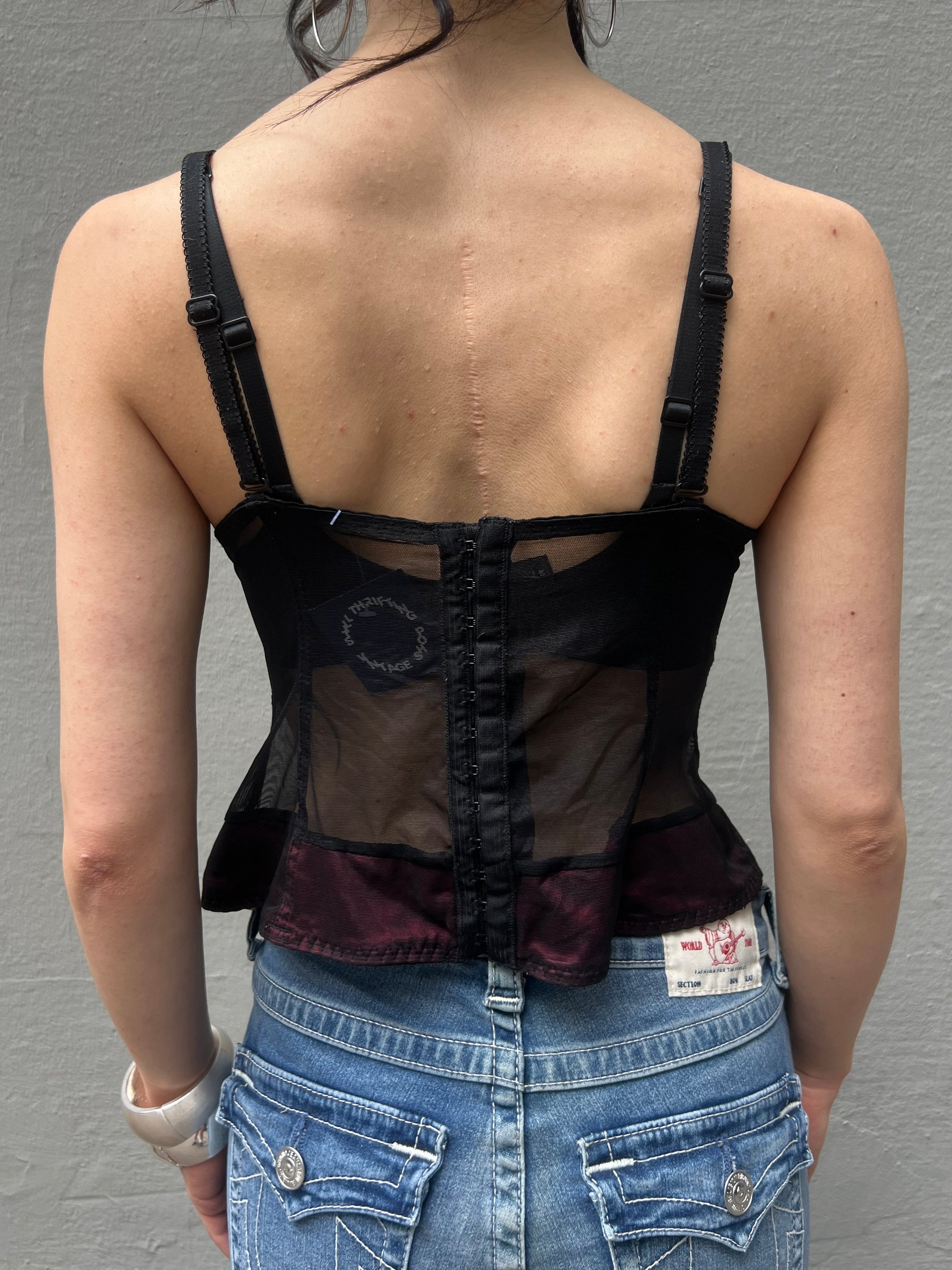 Tragebild von schwarzem corset hinten