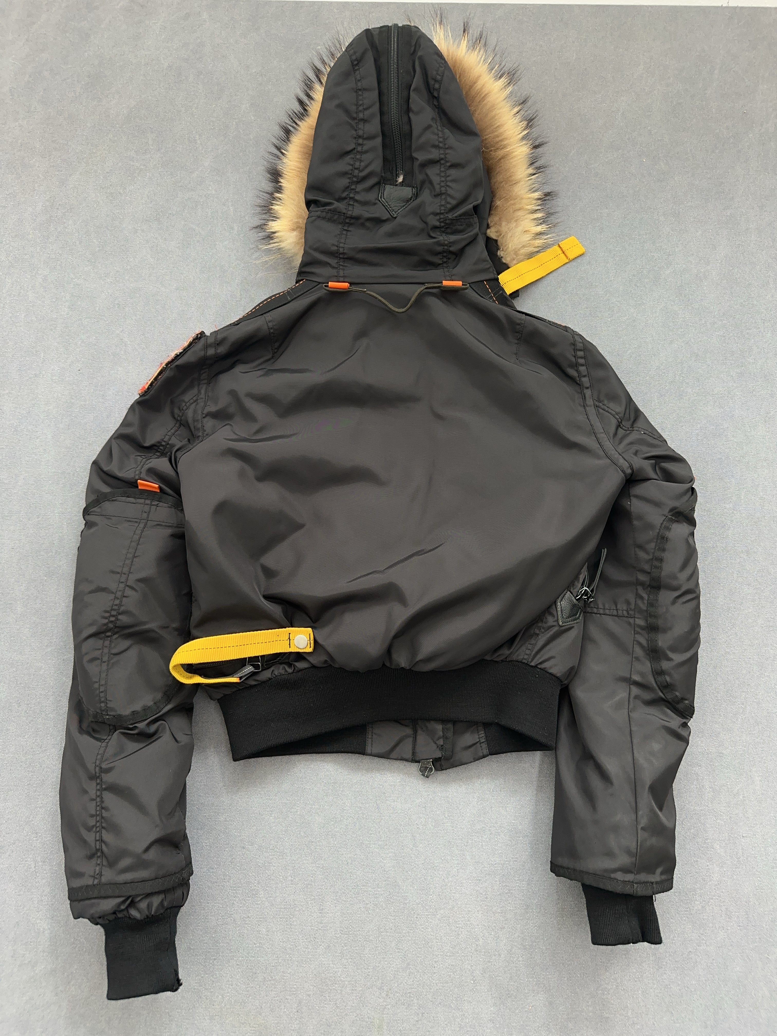 Vintage Parajumpers Jacke für Damen. Y2K Second Hand 2000s Fashion