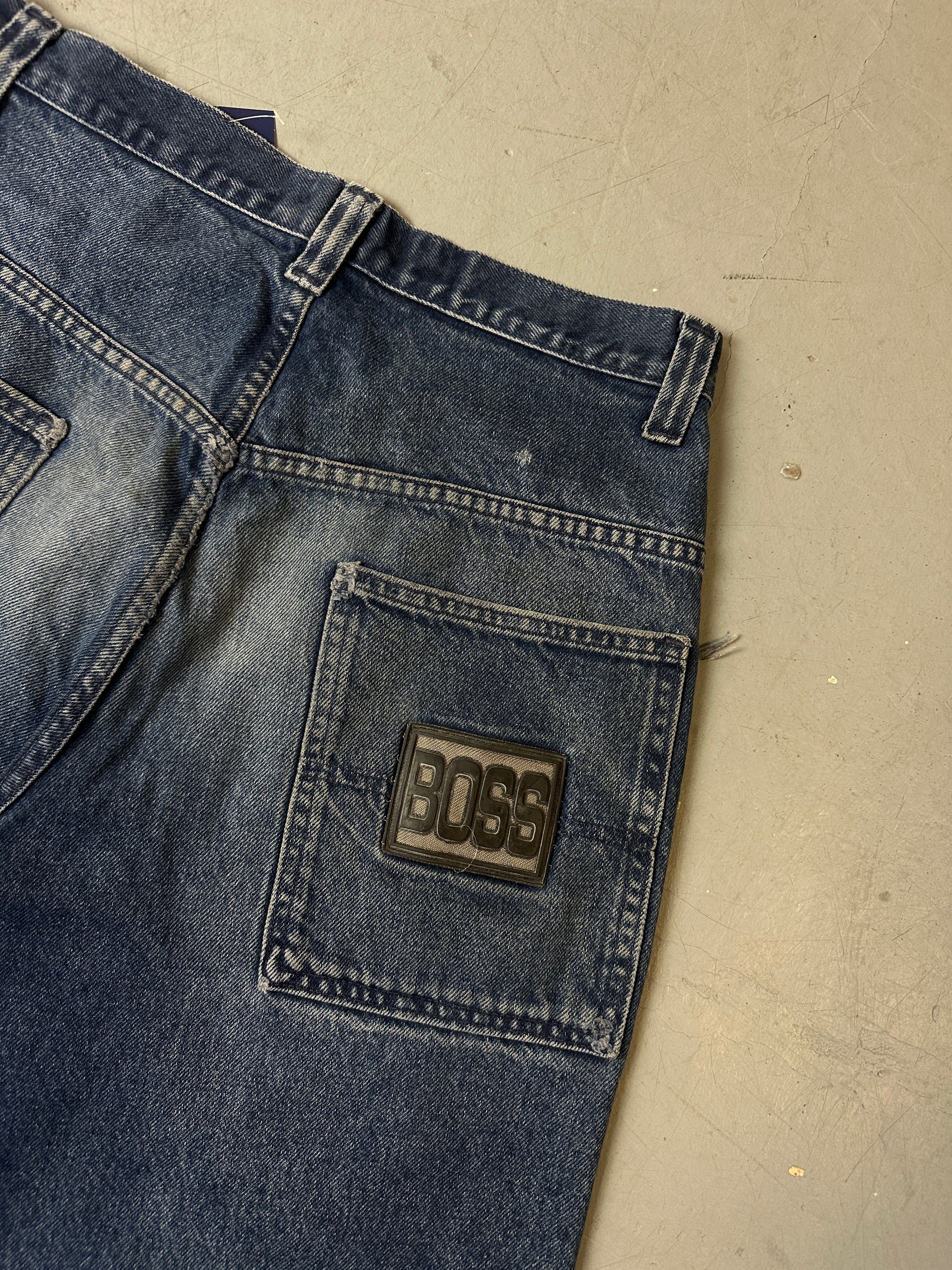 Detailbild von Vintage Boss Wide Leg Denim von hinten
