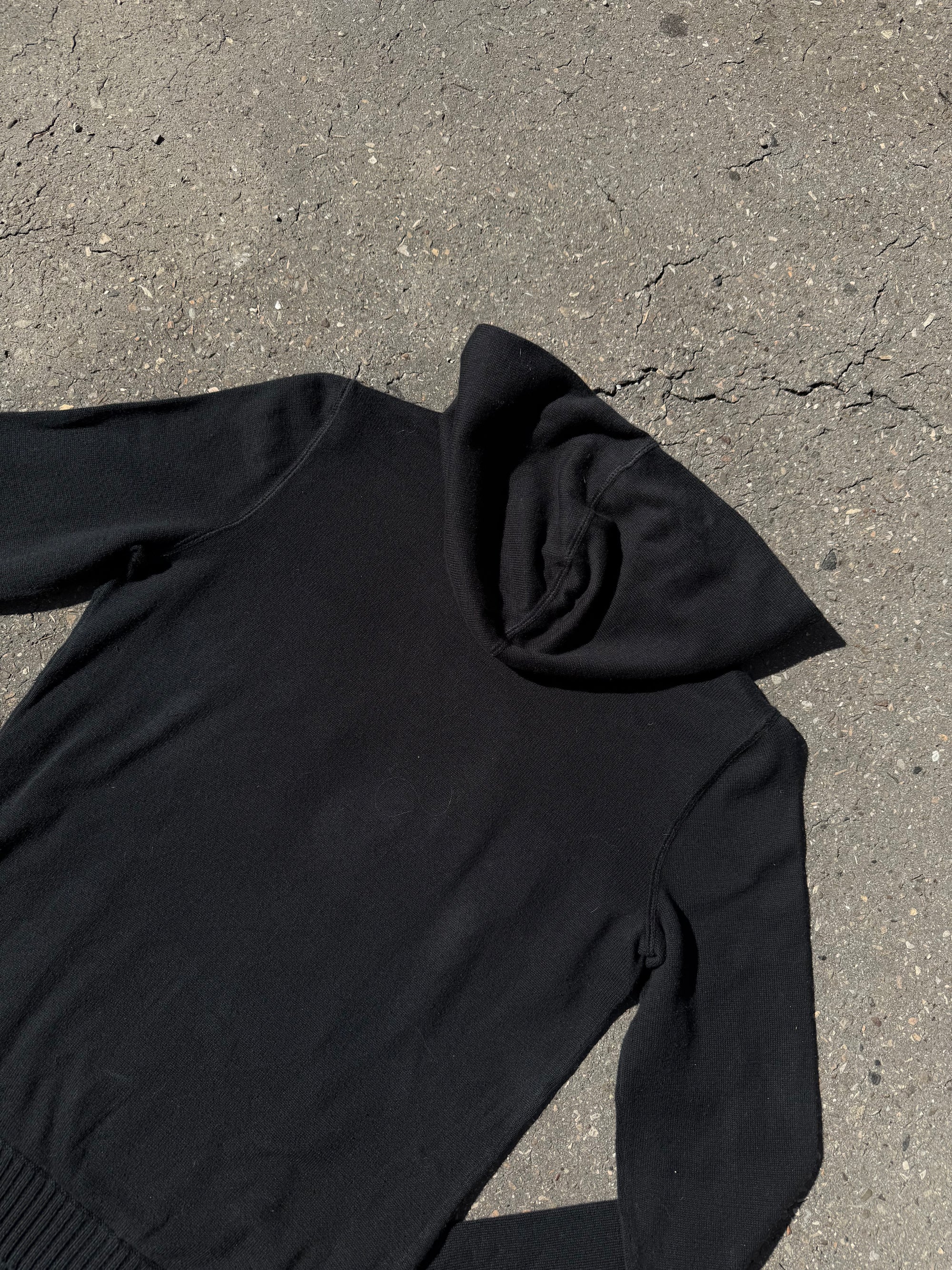 Ein schwarzer Strick hoodie von Ralph Lauren mit pinken Schriftzug auf der Vorderseite in XS