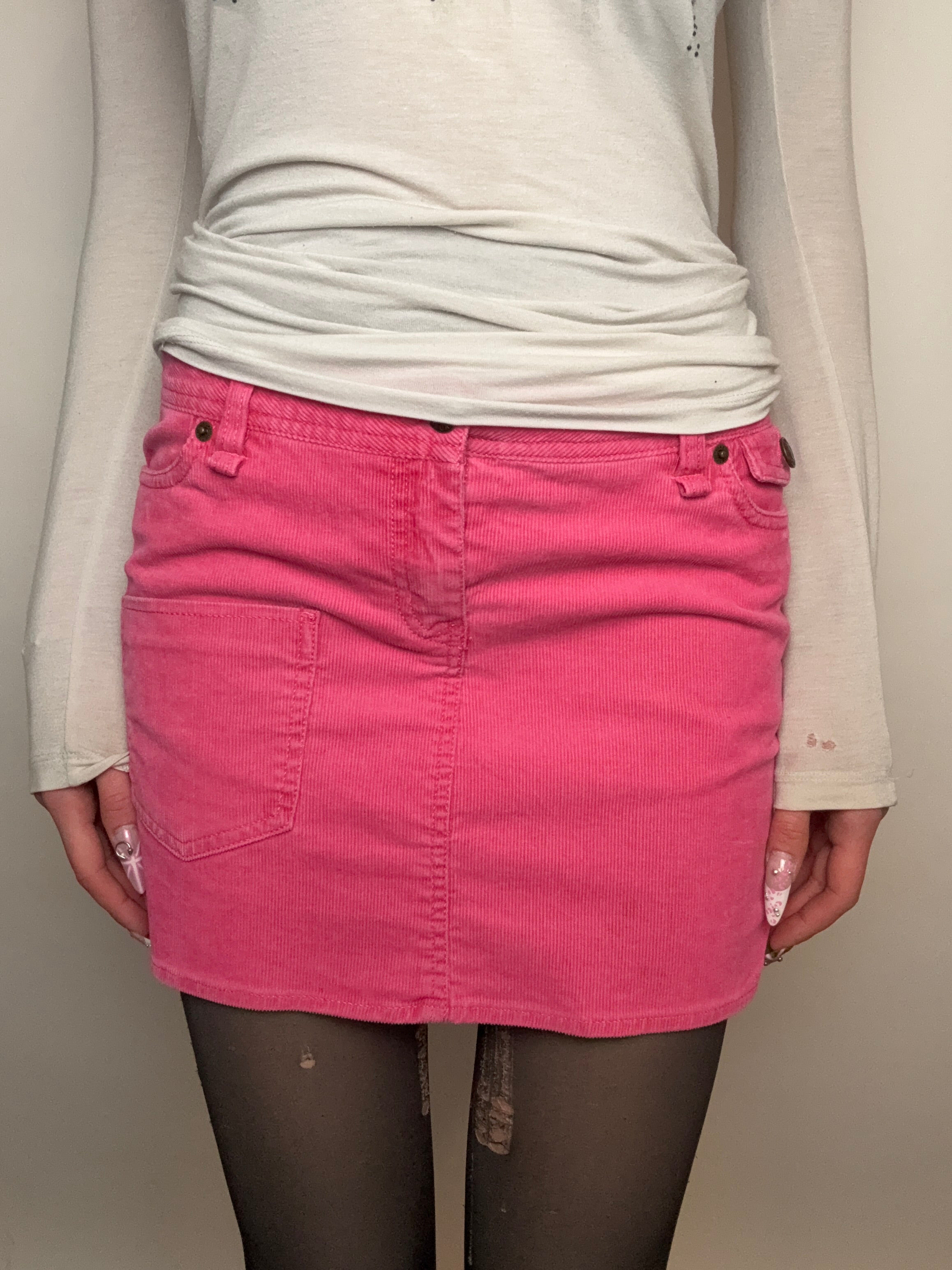 Vintage Ralph Lauren Pink Cord Mini Skirt für Damen. Y2K Second Hand 2000s Fashion