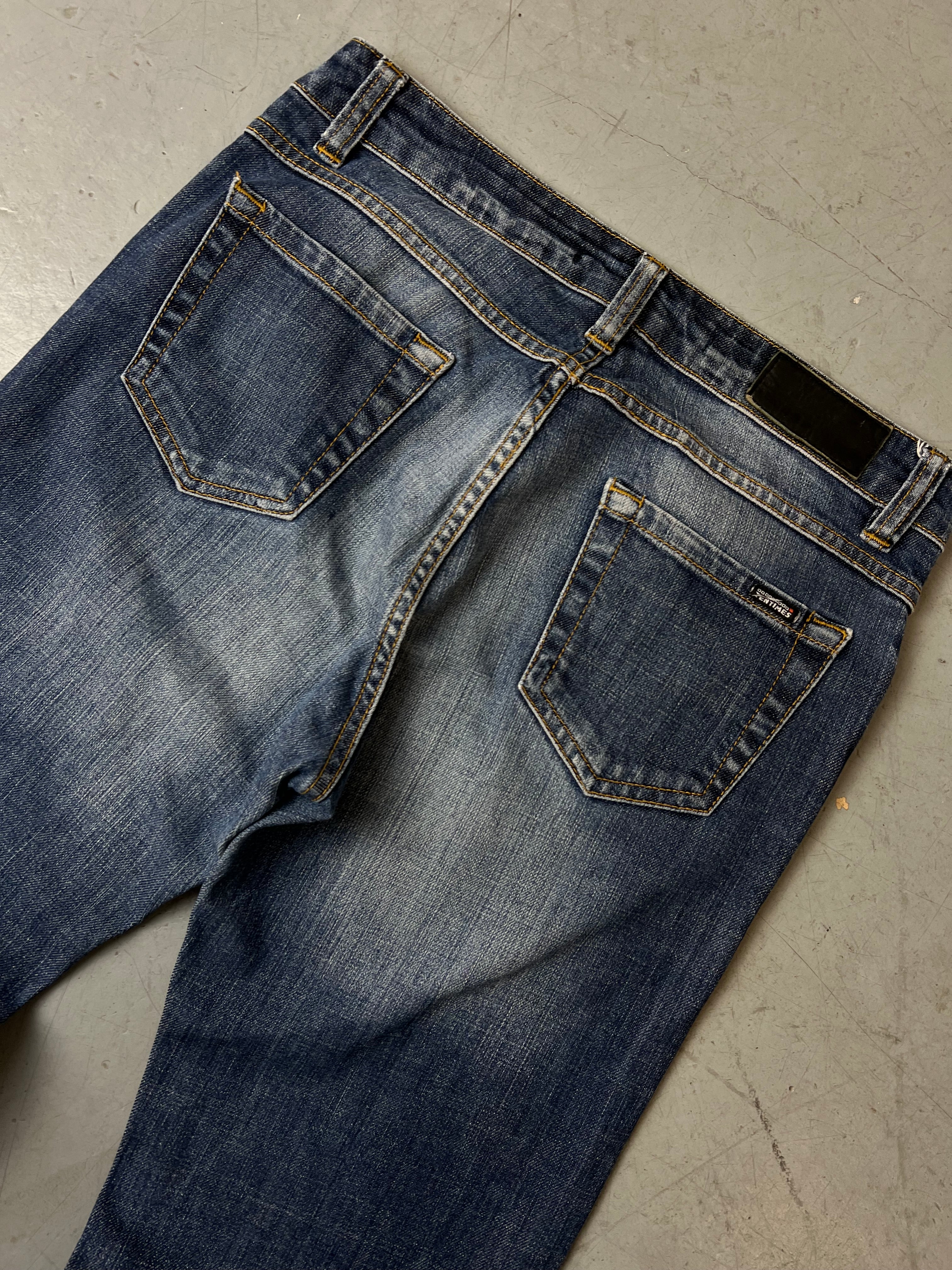 Vintage Tentimes Darkblue Low Waist Bootcut Jeans für Damen. Y2K Second Hand 2000s Fashion