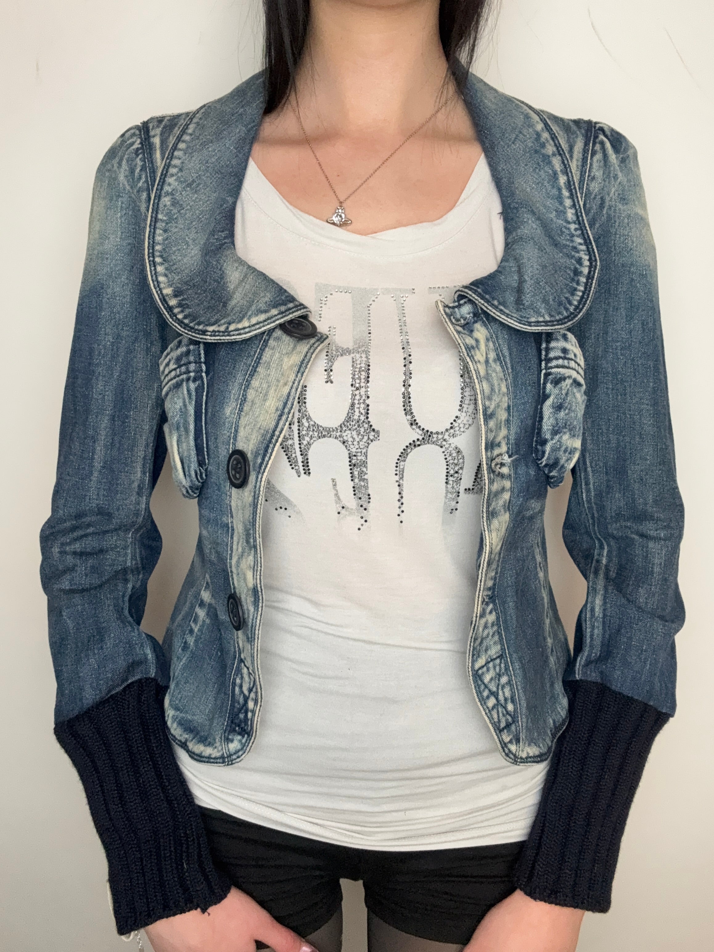 Vintage Killah Denim Jacket mit Stoff Details für Damen. Y2K Second Hand 2000s Fashion