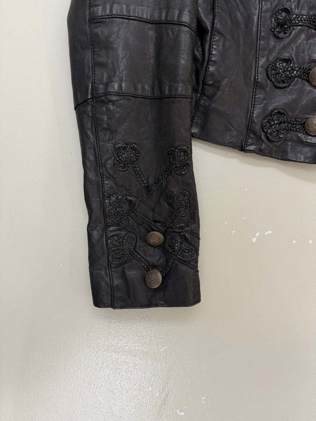 Vintage Napoleon Button Up Leather Jacket für Herren. Y2K Second Hand 2000s Fashion 
