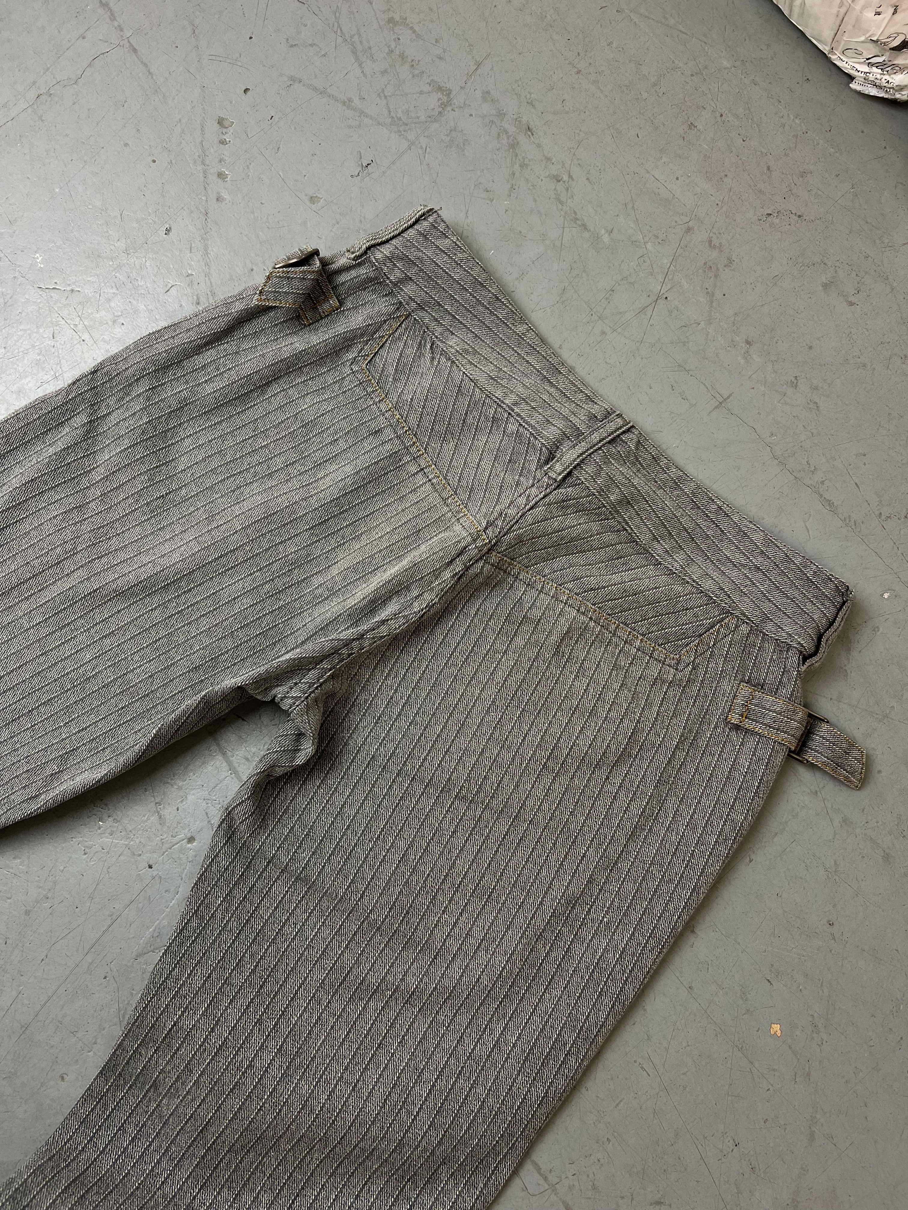 Vintage Diesel Grey Striped Pants für Damen. Y2K Second Hand 2000s Fashion