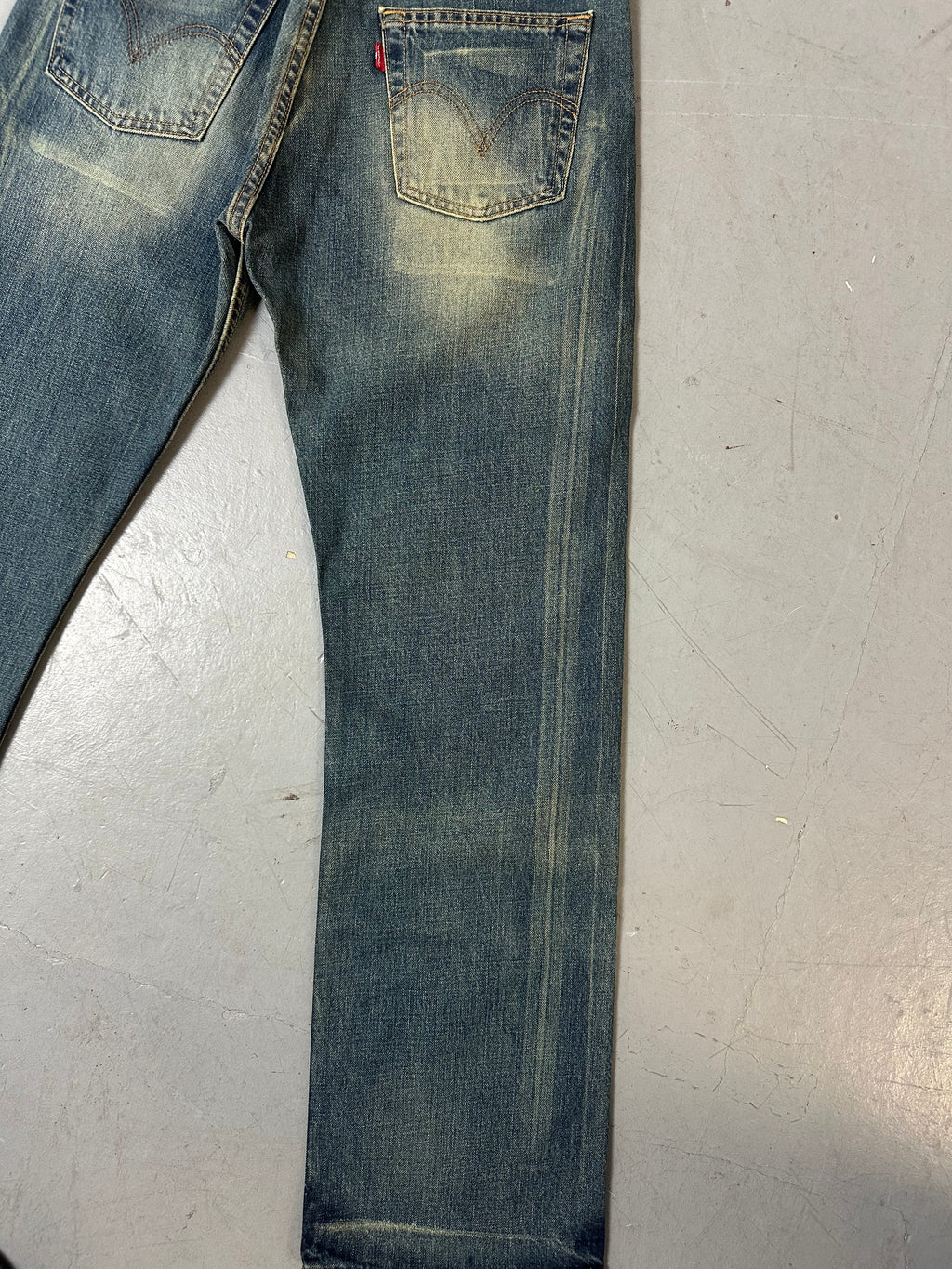Eine blau grün washed Levi’s baggy denim
