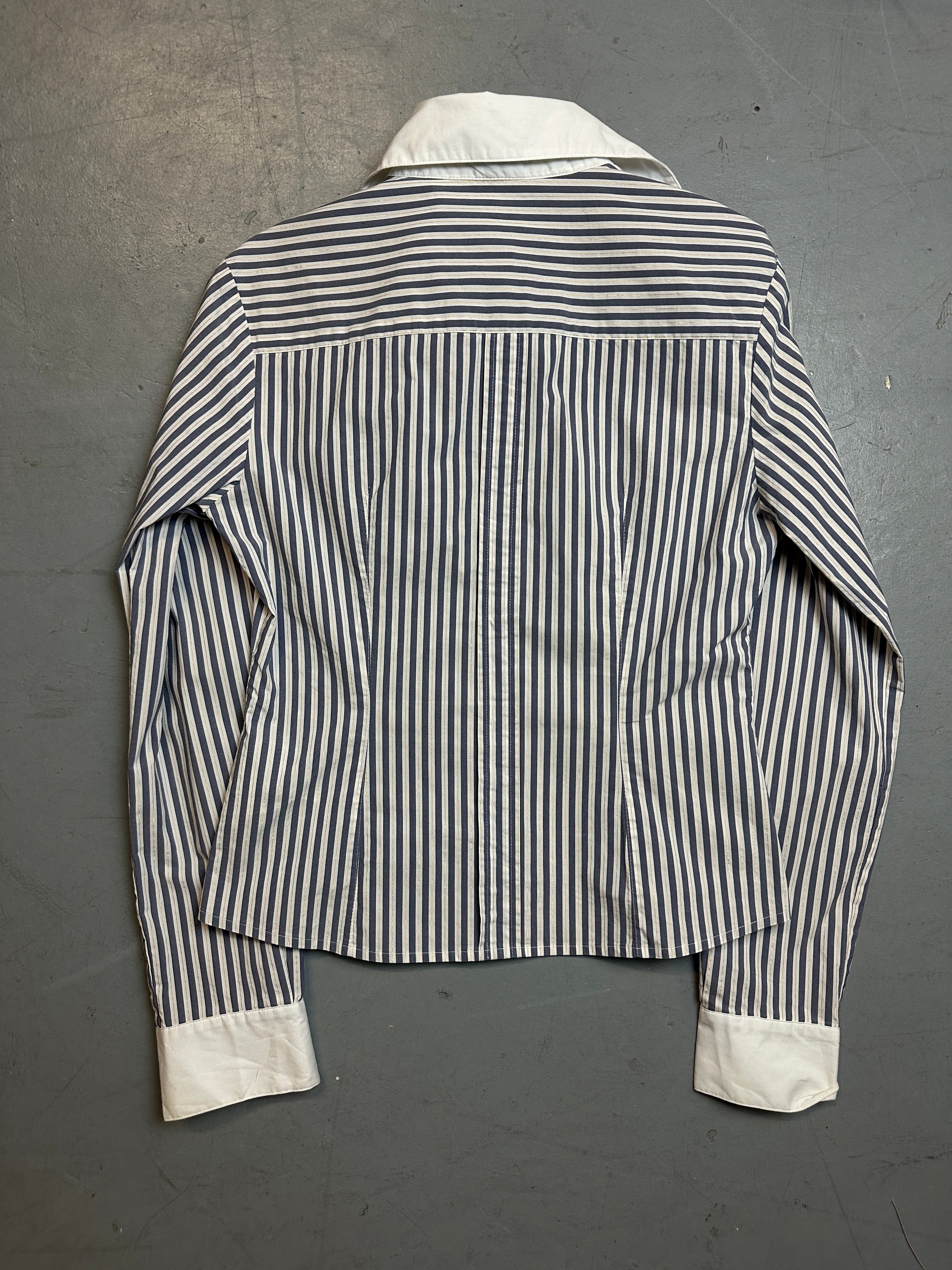 Vintage White and Blue Striped Button Up Blouse für Frauen. Y2K Second Hand 2000s Fashion