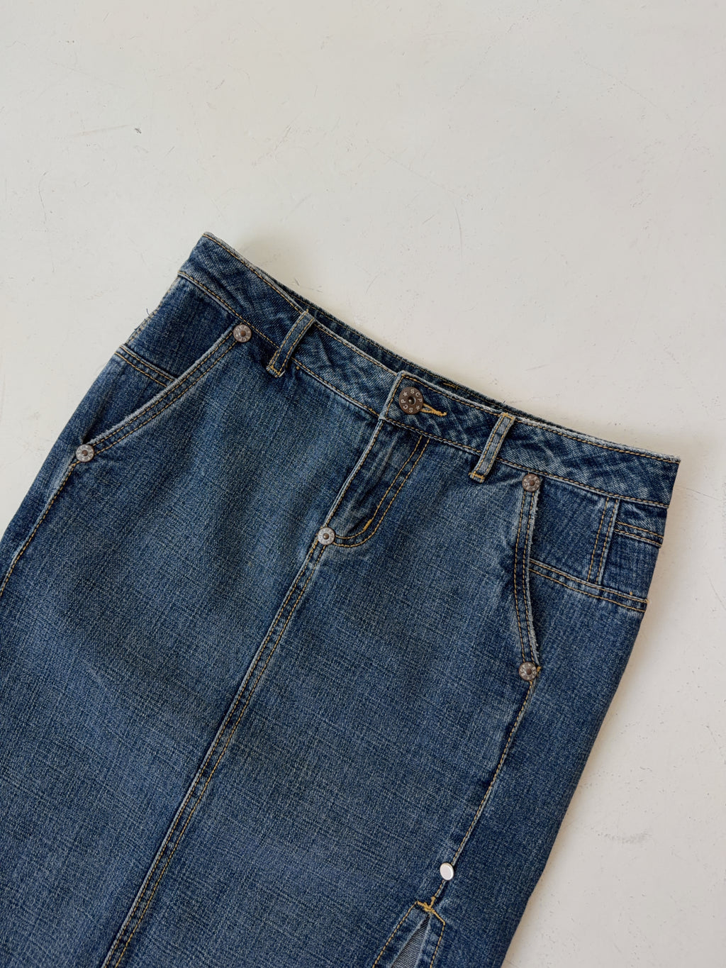 Vintage Scoop Denim Rock (M)