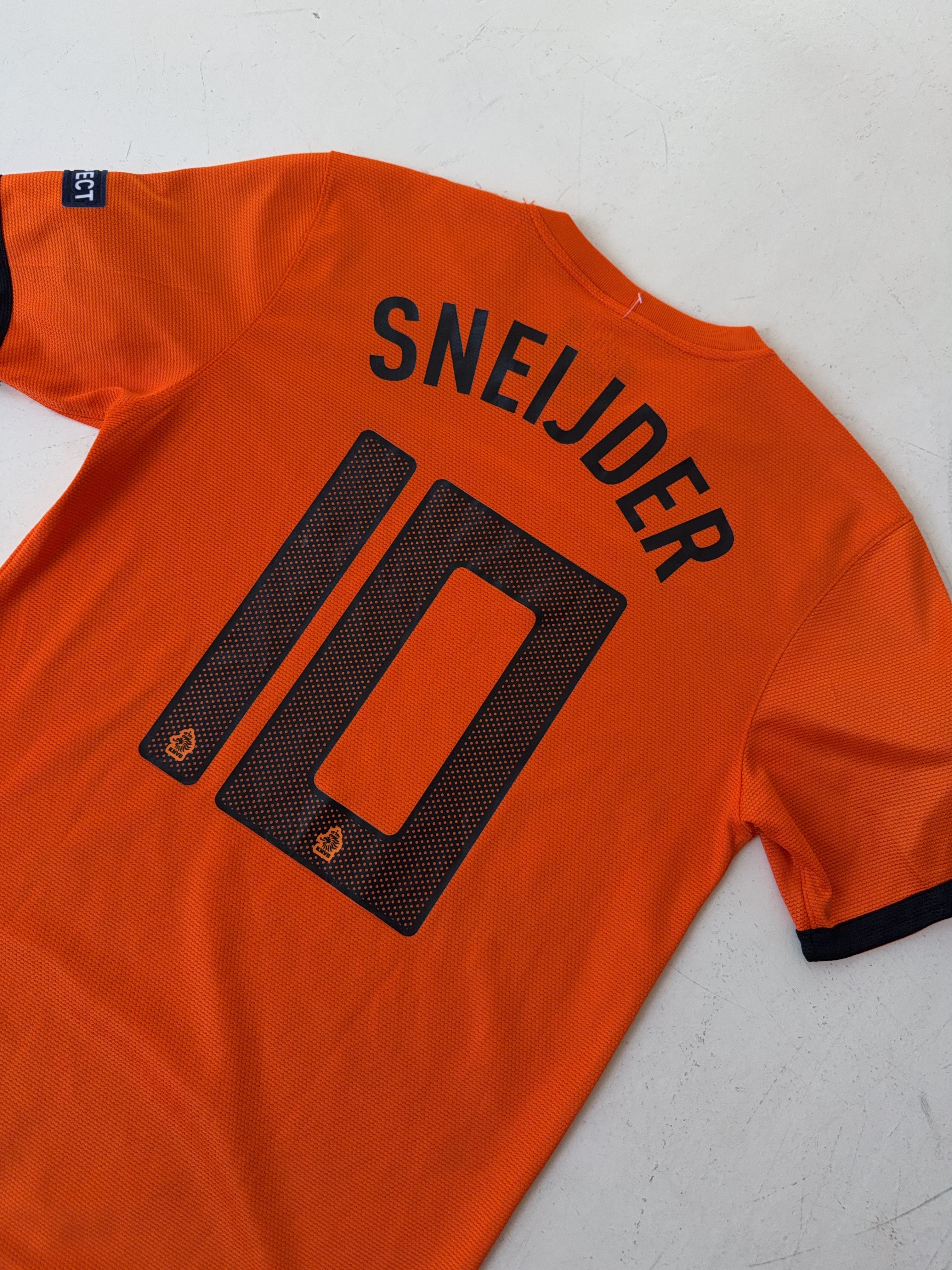 Vintage Nike Netherlands 2012/13 Sneijder Home Jersey (M)