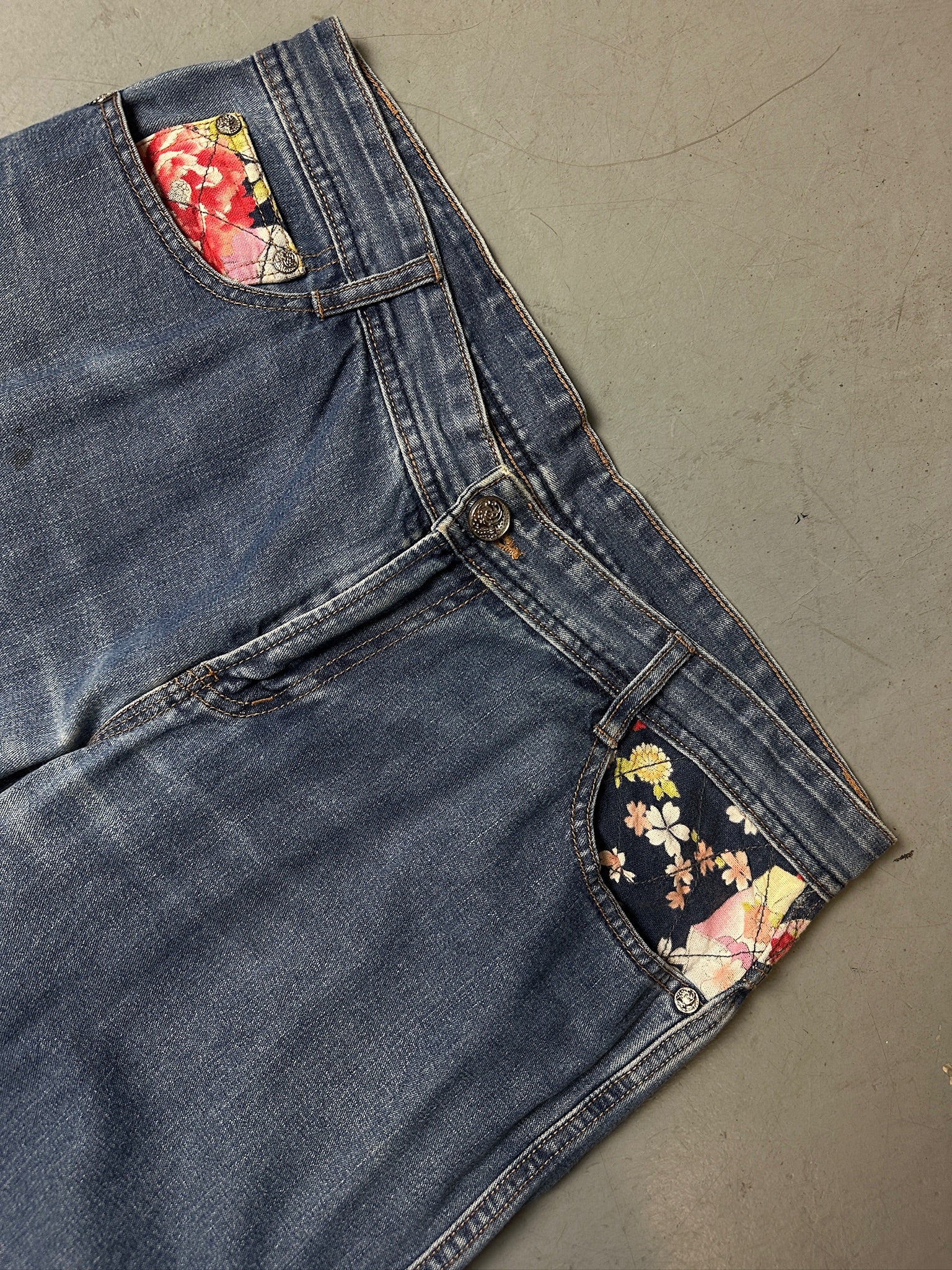 Vintage World Traveller Jeans with Japanese Style Stitching XL