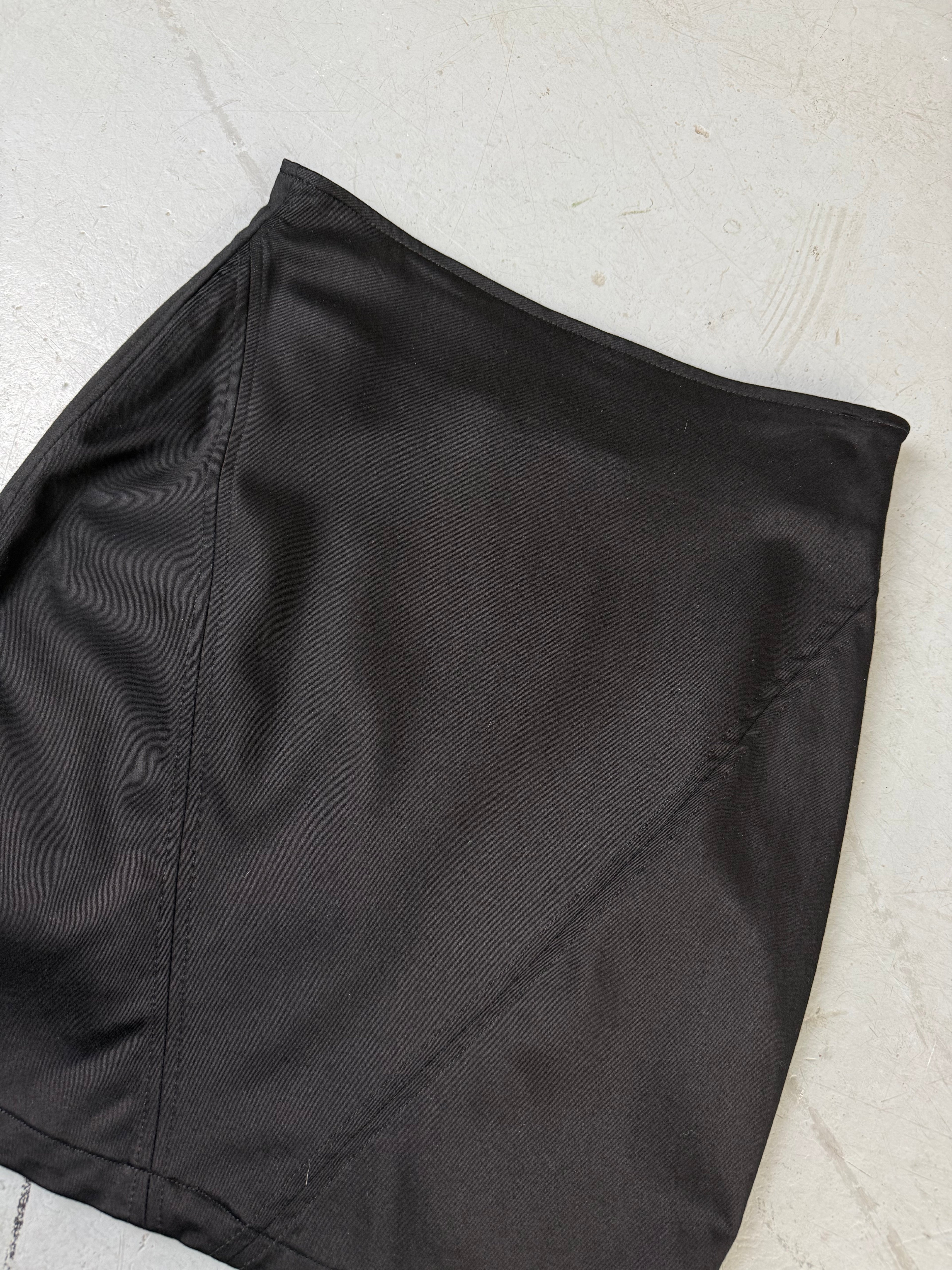 Vintage Versace Versus Black Skirt für Damen. Y2K Second Hand 2000s Fashion