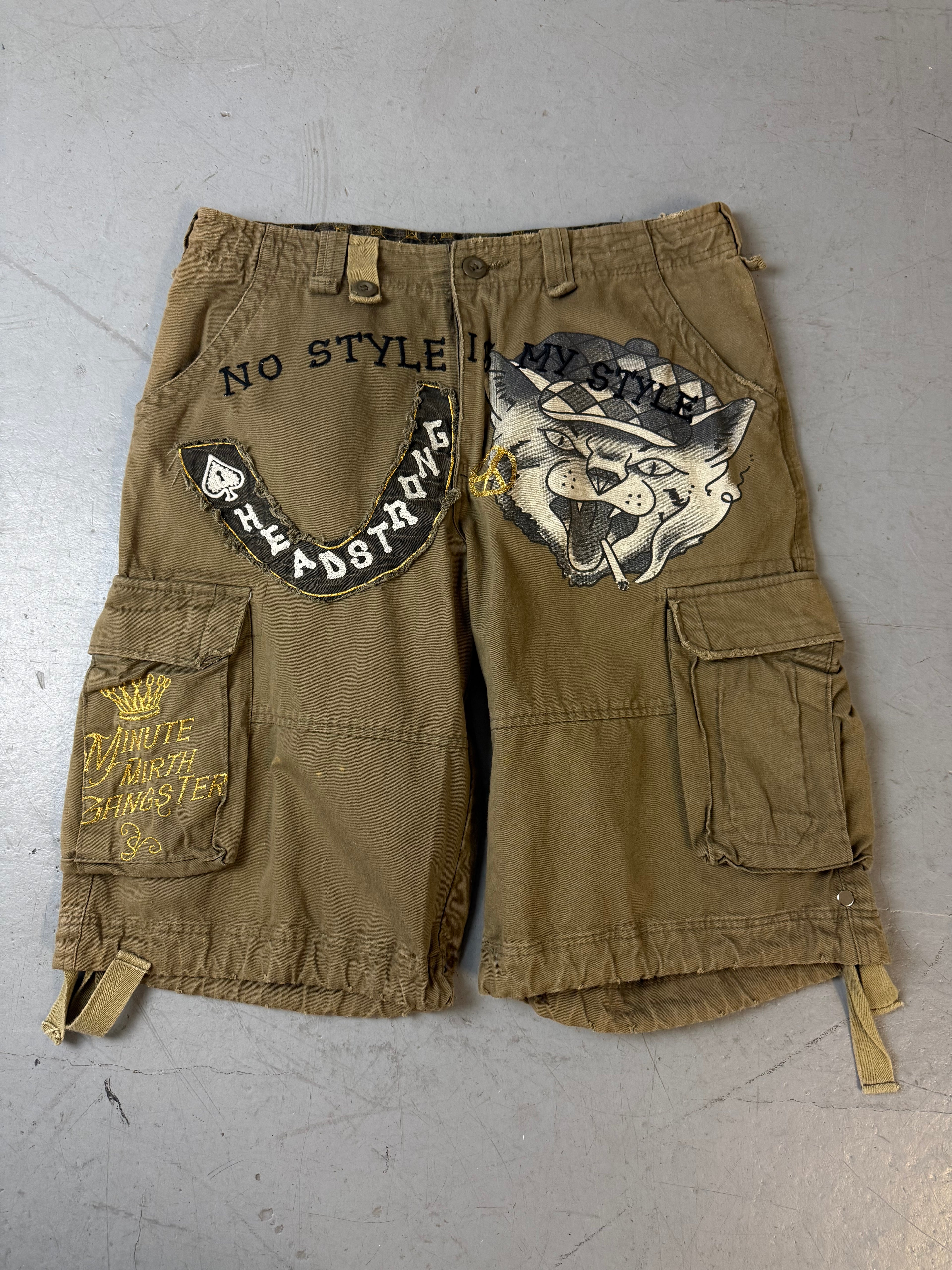 Vintage Minute Mirth Khaki Printed Jorts für Herren.Y2K Second Hand 2000s Fashion