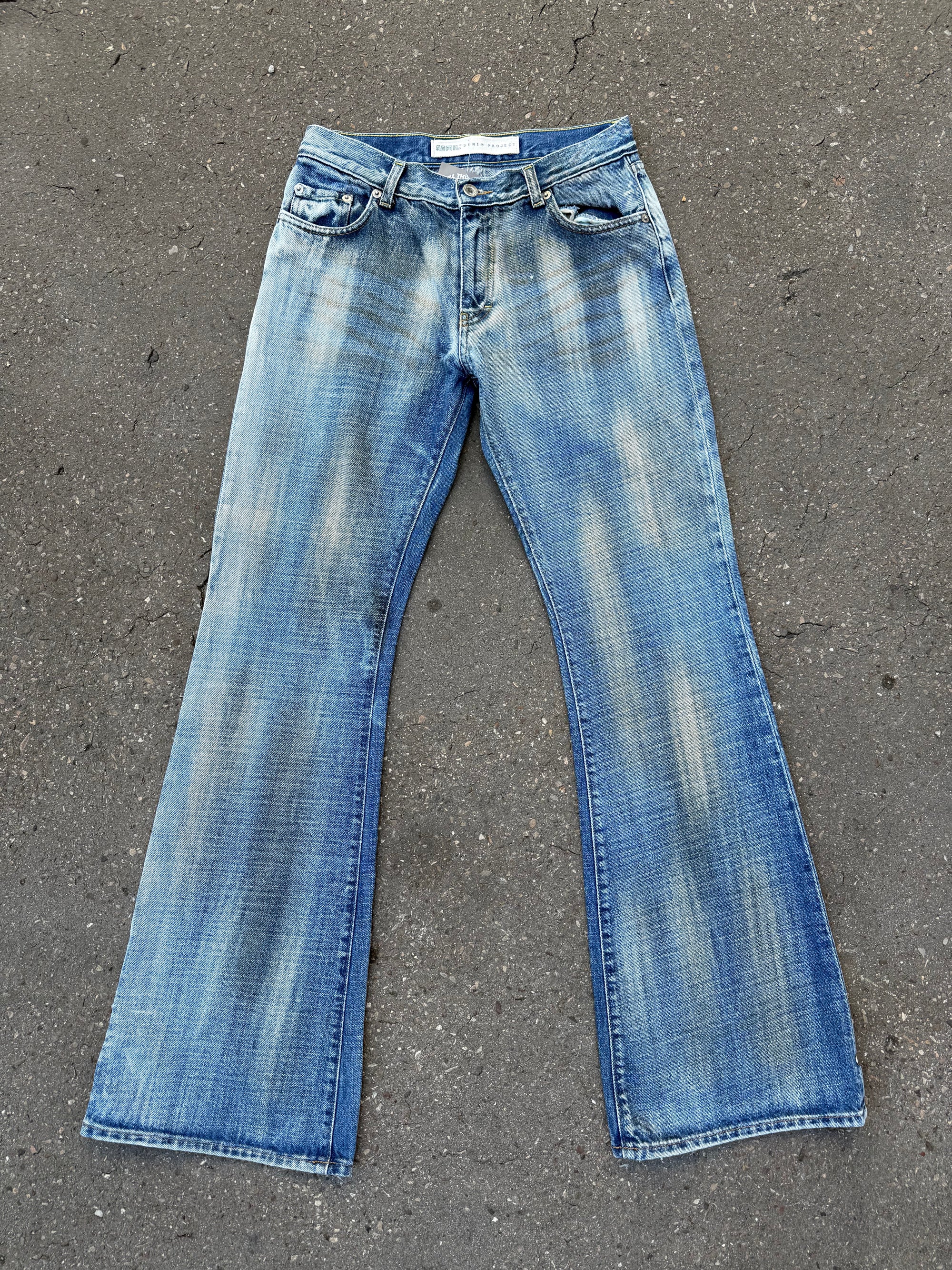 Eine Bootcut Jeans von der Marke Mail in einem Blau-Weiß-Braunen Washing in S