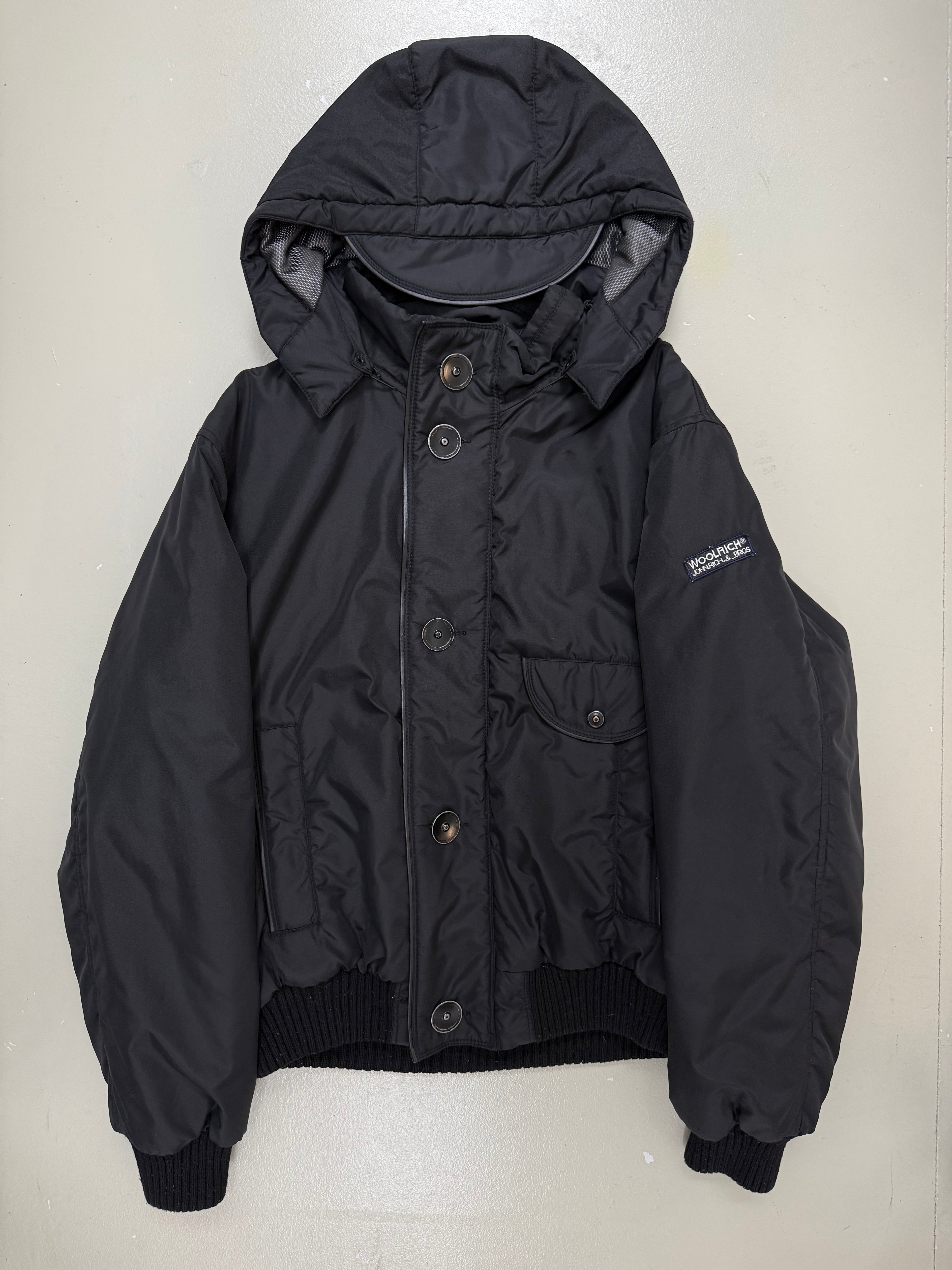 Vintage Woolrich Black Puffer Jacket. Y2K Second Hand 2000s Fashion