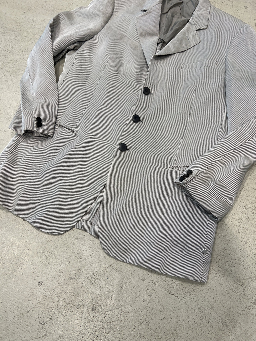 Vintage Grey Blazer für Herren. Y2K Second Hand 2000s Fashion.