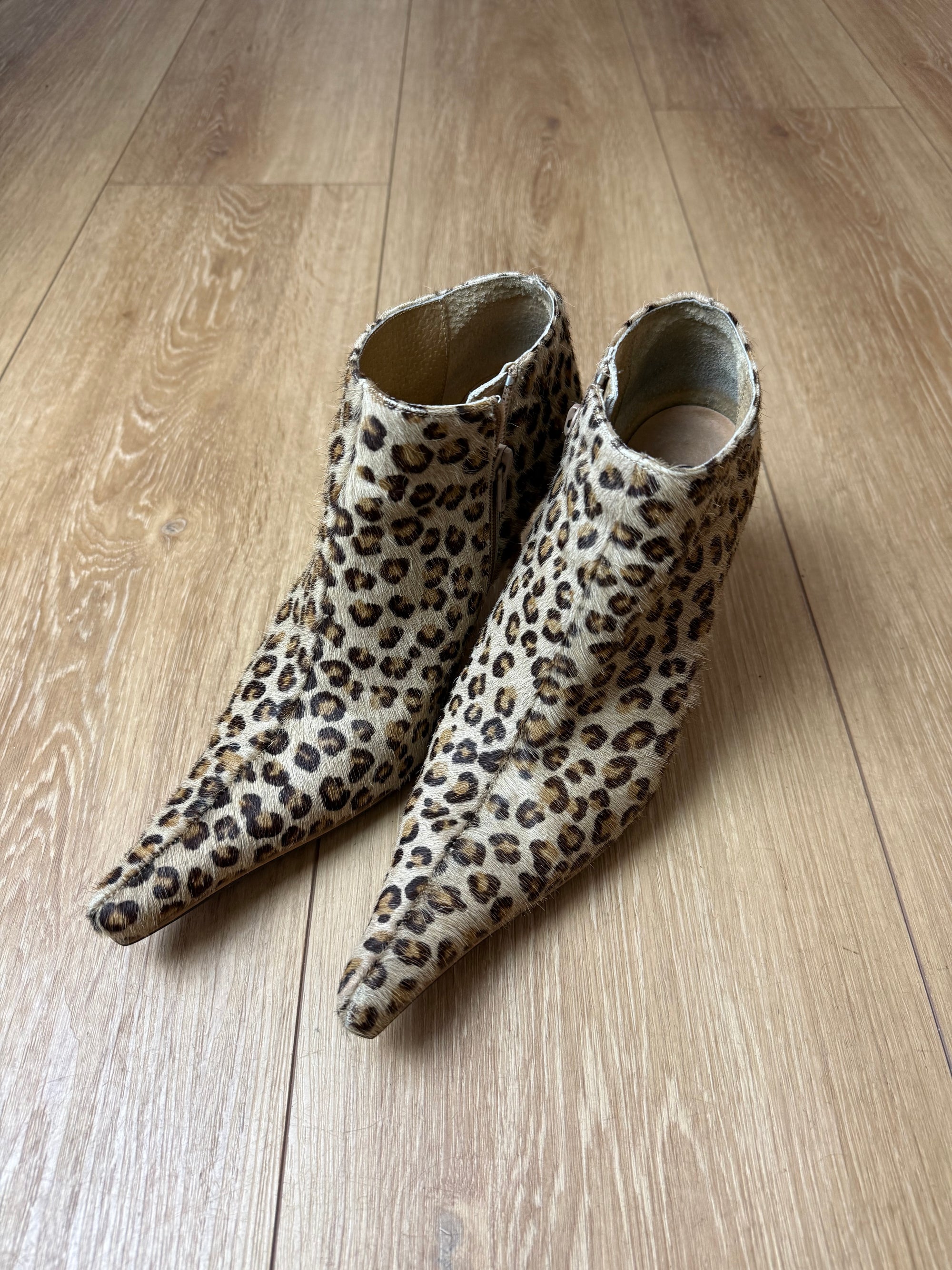 Produktbild von Vintage Buffalo Faux Fur Leopard Heels von oben