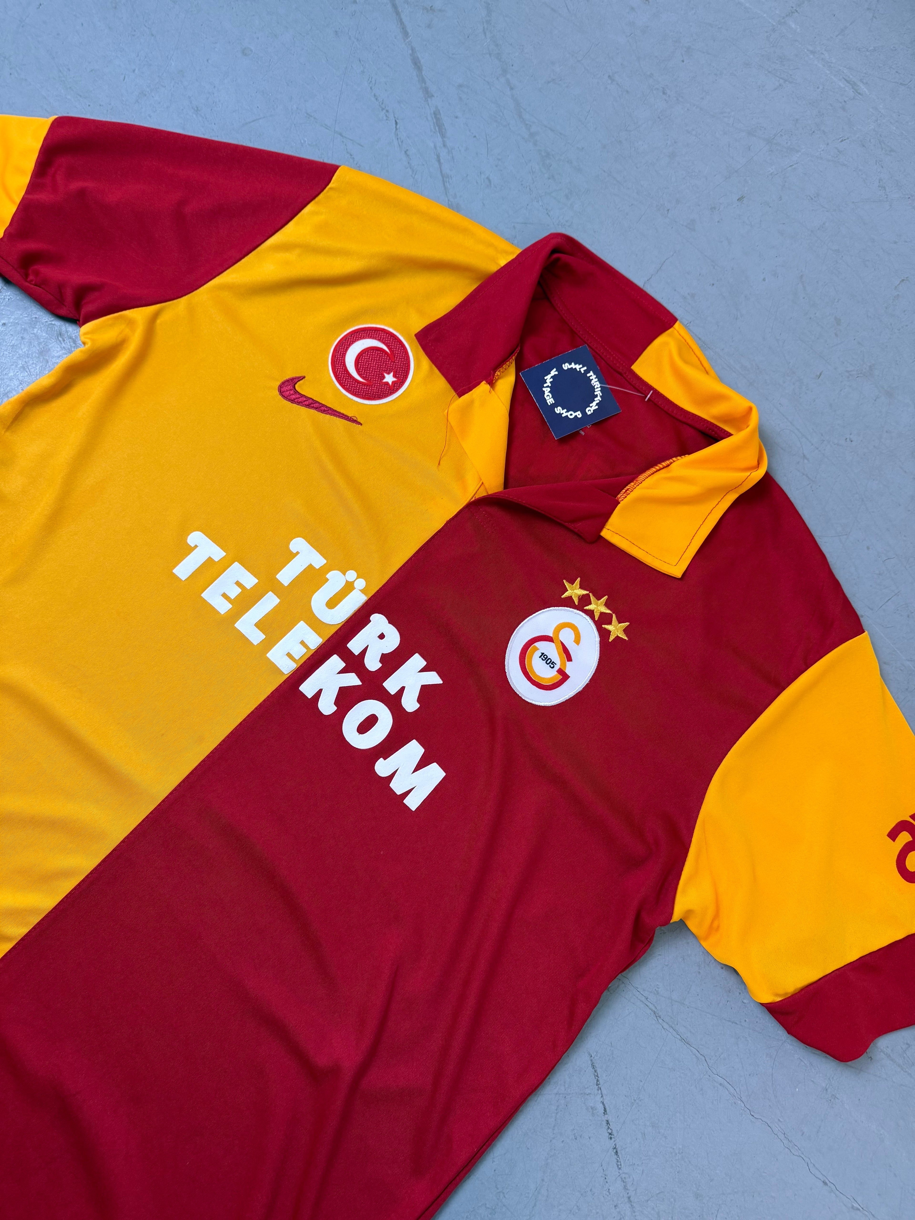 Vintage Nike Galatasaray 12/13 Home Jersey für Männer. Secondhand Y2K 2000s Fashion