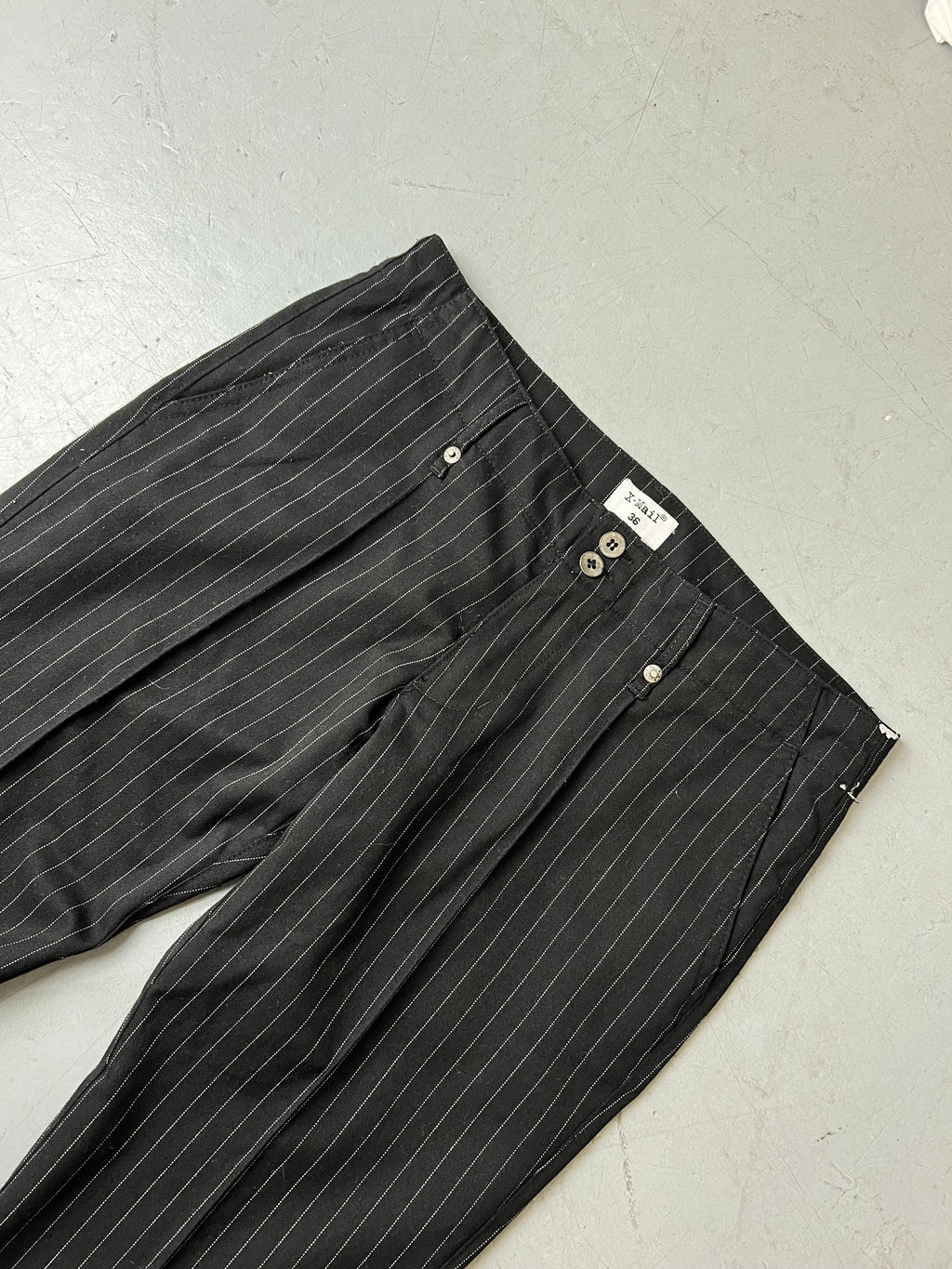 Vintage Low Waist Pinstripe Pants für Damen. Y2K Second Hand 2000s Fashion