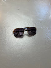 Laden Sie das Bild in den Galerie-Viewer, Pilot Sunglasses