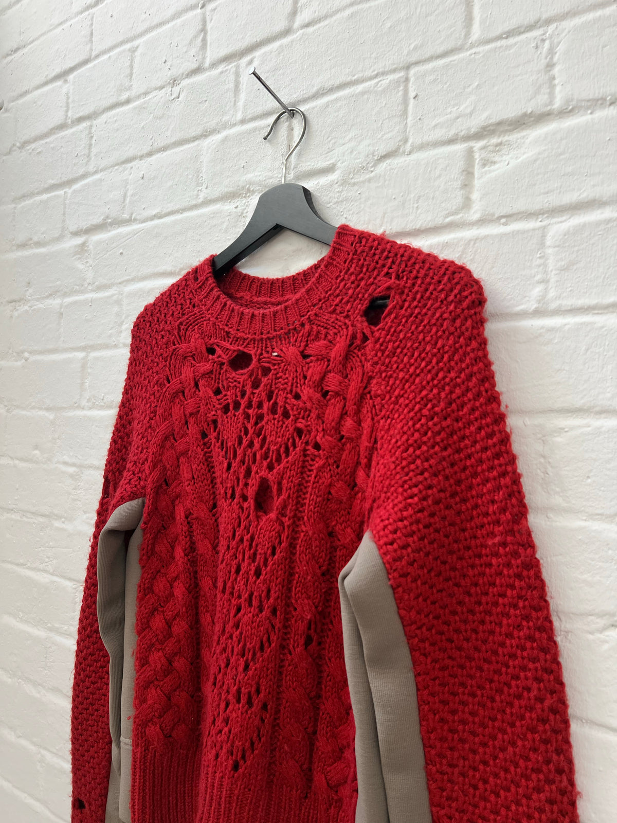 Maison Margiela AW2016 Wool Knit Sweater (S) roter Strickpullover von Maison Margiela Still Thrifting Vintage Shop