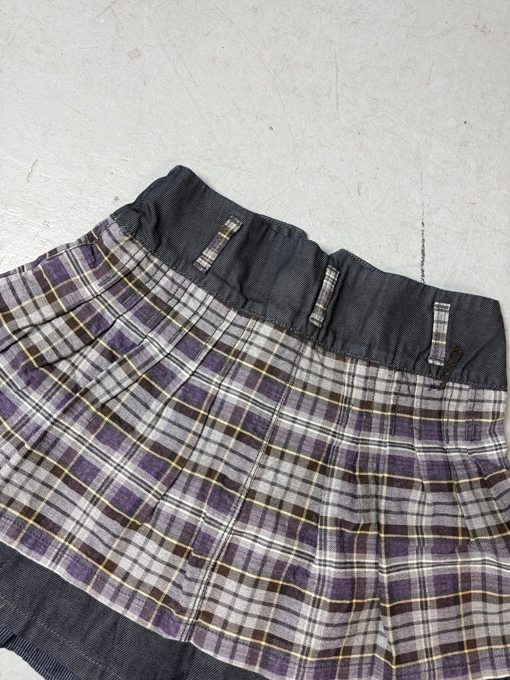 Detailbild von Vintage Take Two Denim Mini Skirt XS von hinten 