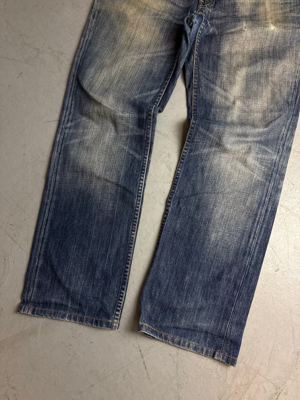 Levi’s 551 straight leg denim Jeans für Herren. Vintage Y2K Second Hand Fashion. 