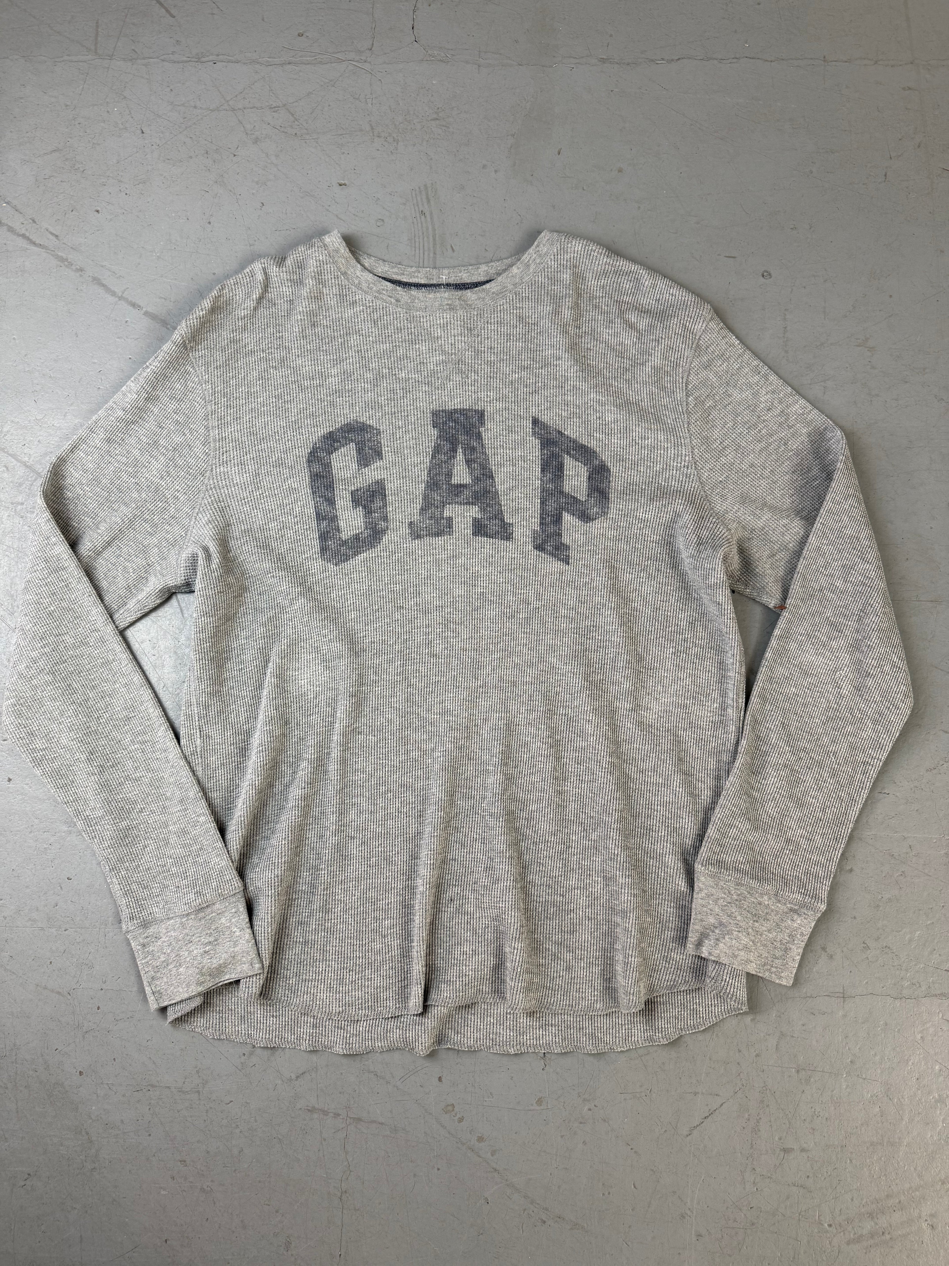 Vintage GAP Grey Longsleeve für Herren. Y2K 2000s Fashion.