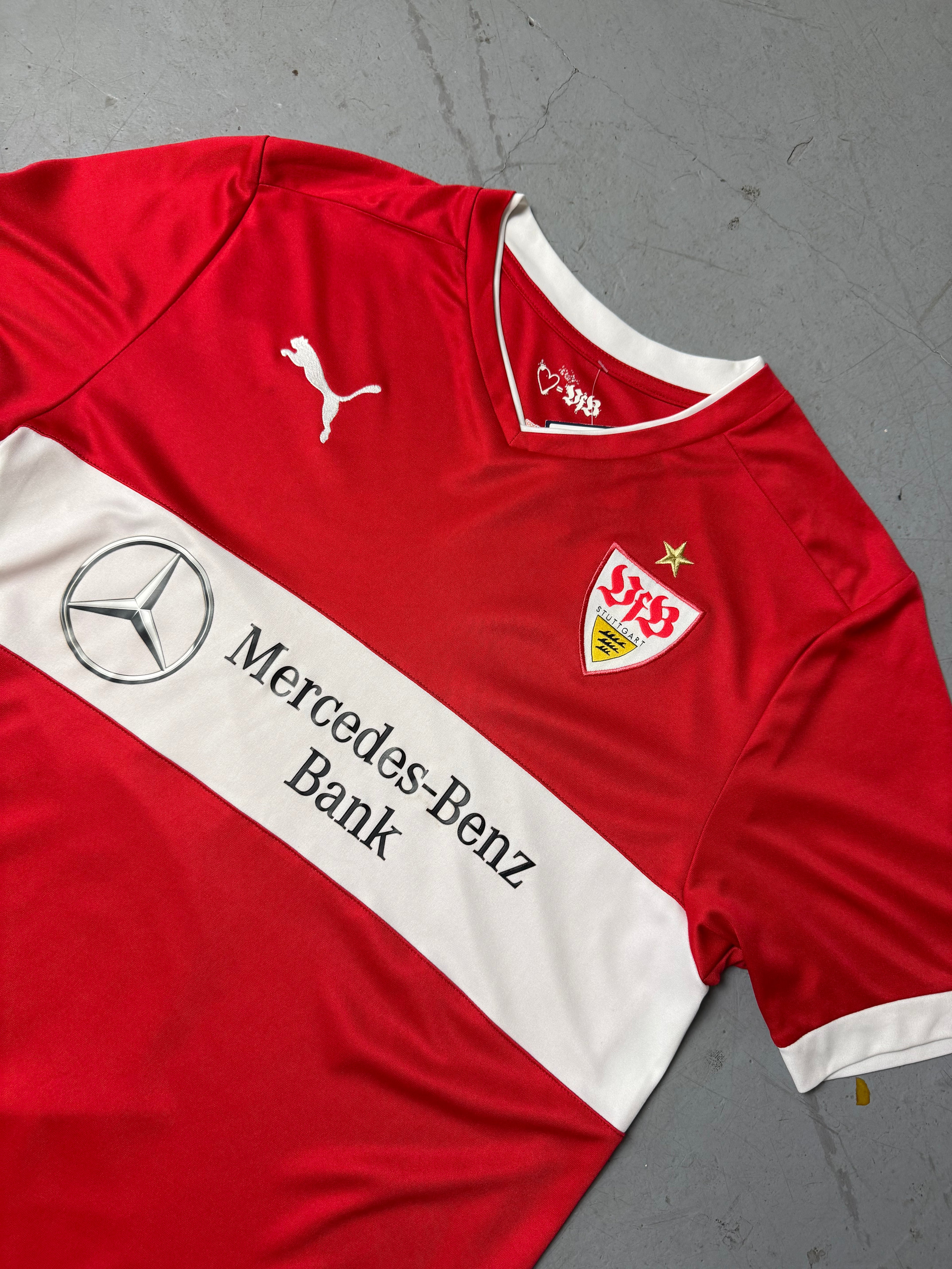Vintage Puma VfB Stuttgart Jersey for boys. Y2K Second Hand 2000s Fashion 