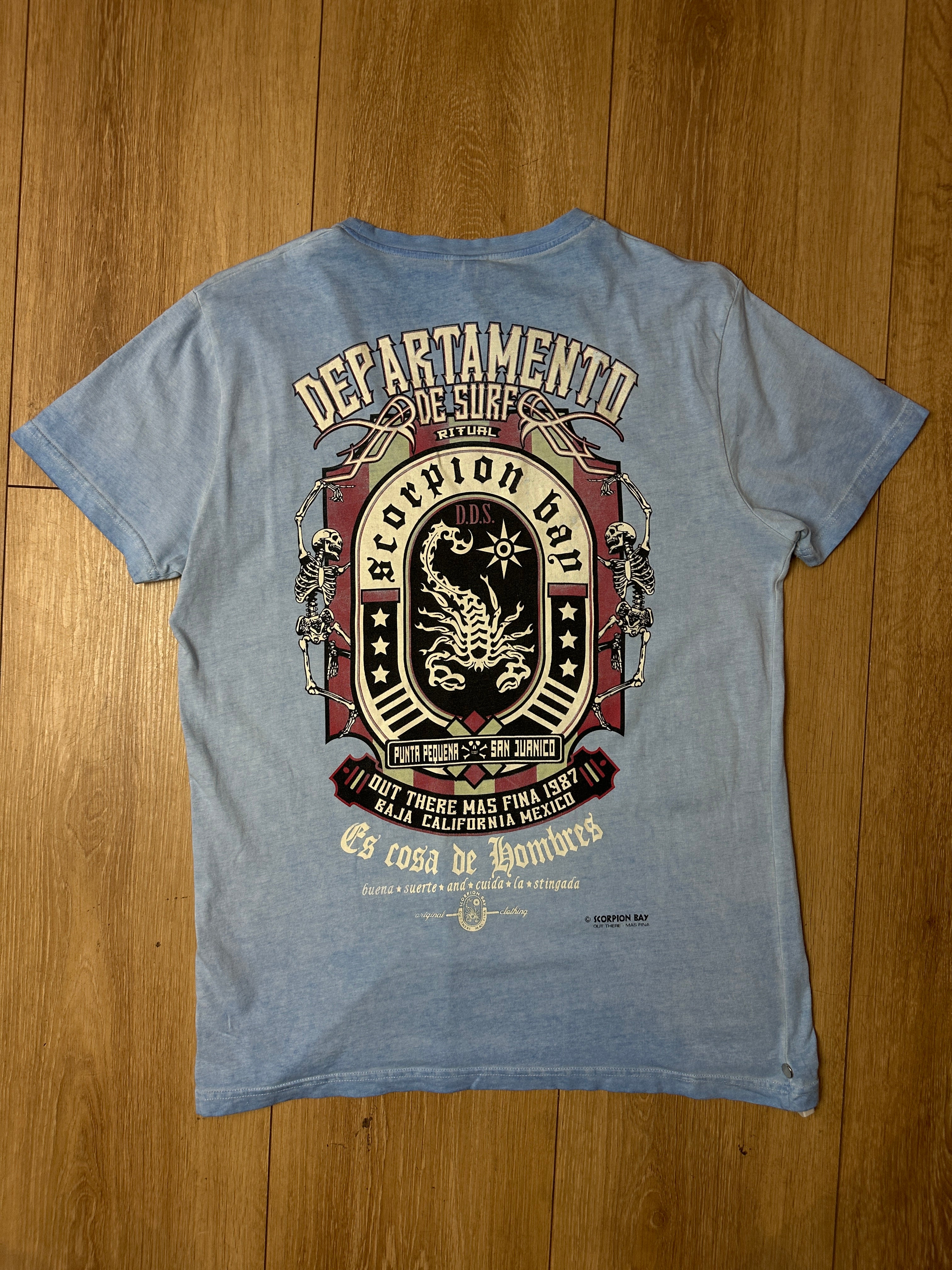 Produktbild von einem Vintage Scorpion Bay Blue Printed T-Shirt von hinten