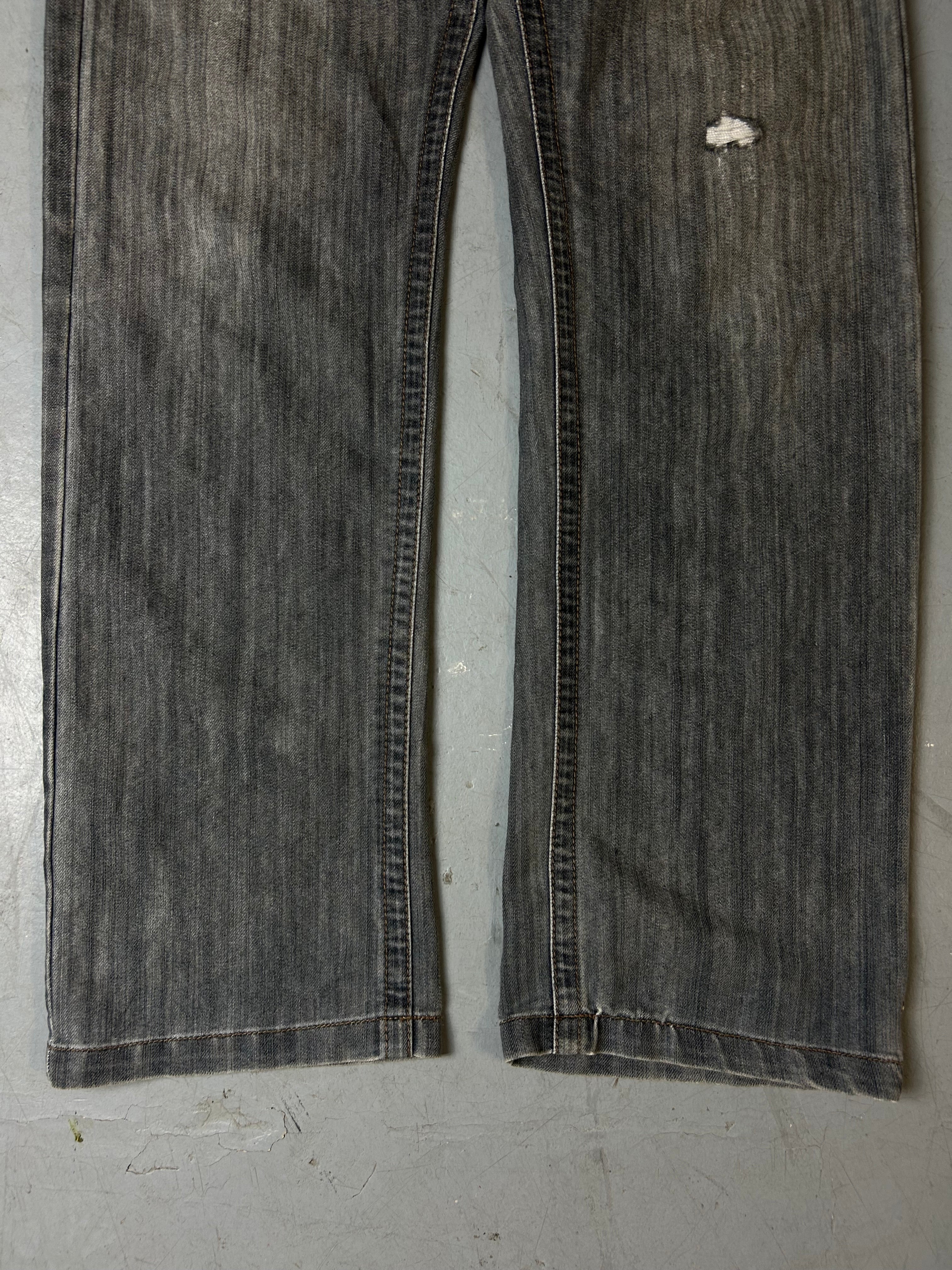 Detailliertes Produktbild von Vintage Japanese Golden Stitched Baggy Denim S/M von vorne