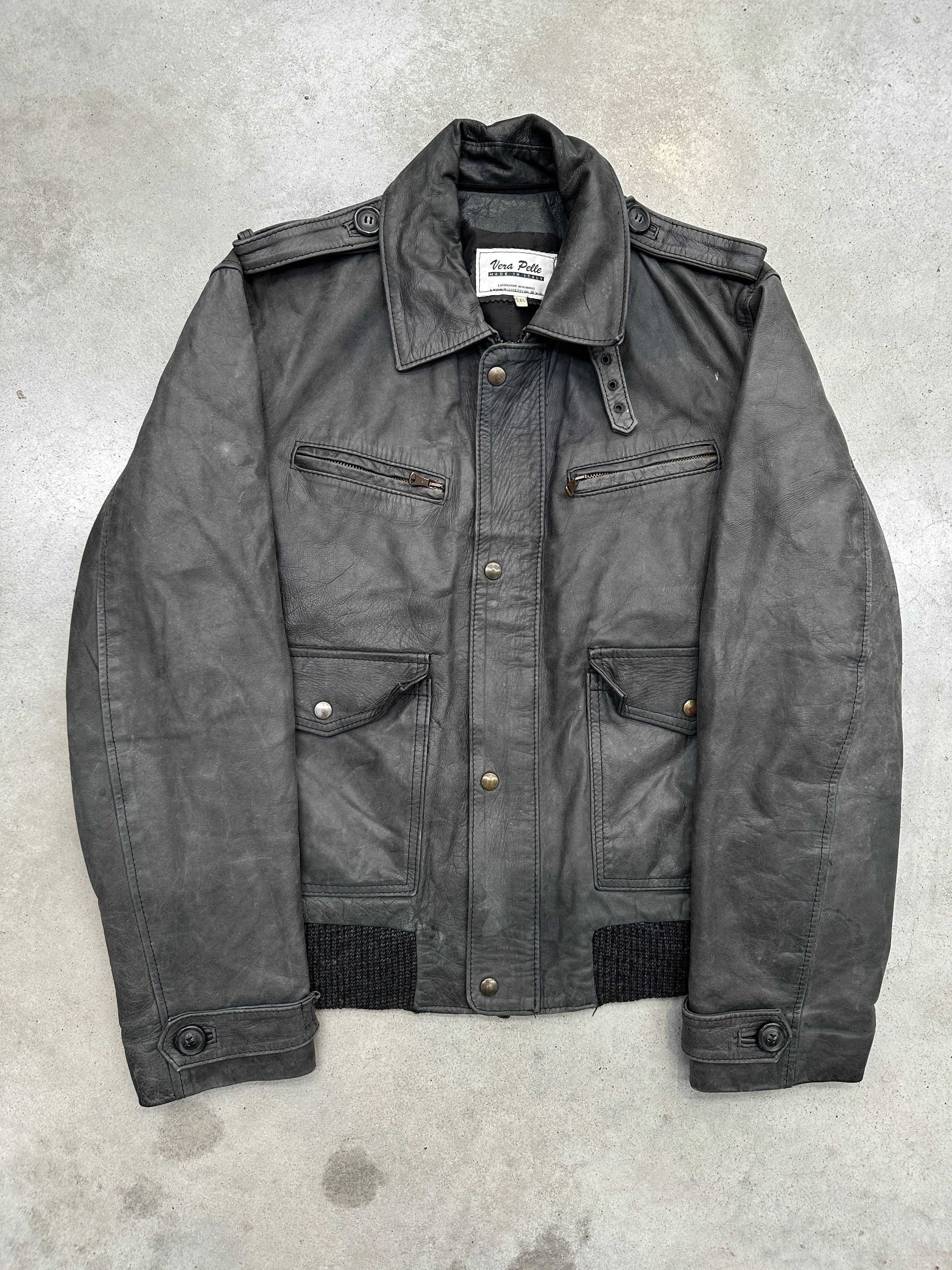 Vintage Grey Italian Leather Jacket Für Männer. Y2K Second Hand 2000s Fashion 