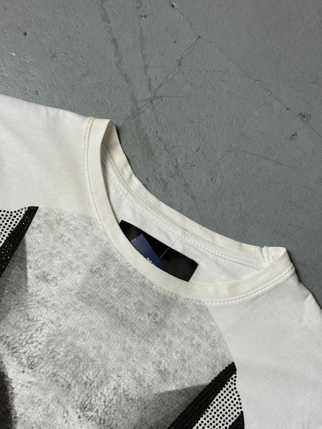 Vintage Philipp Plein Black and White Skull T-Shirt whit glitter stones for girls. Y2K Second Hand 2000s Fashion 