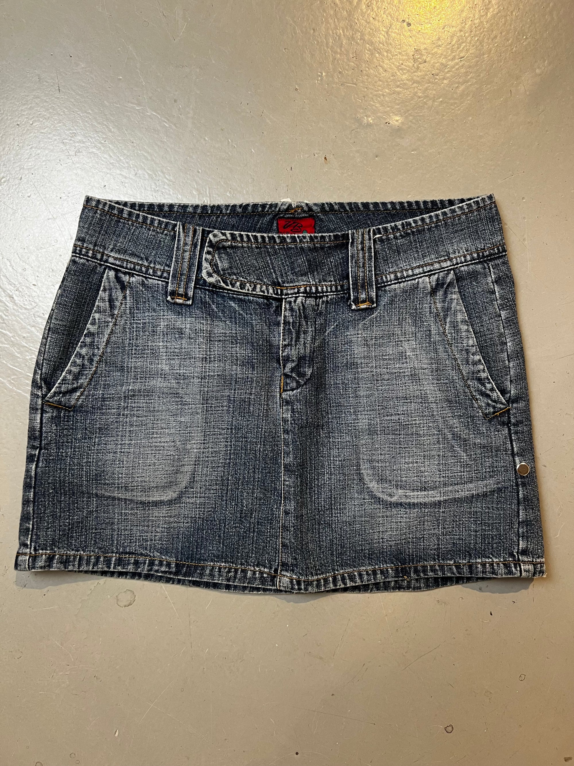 Ein Jeans Mini Rock in S